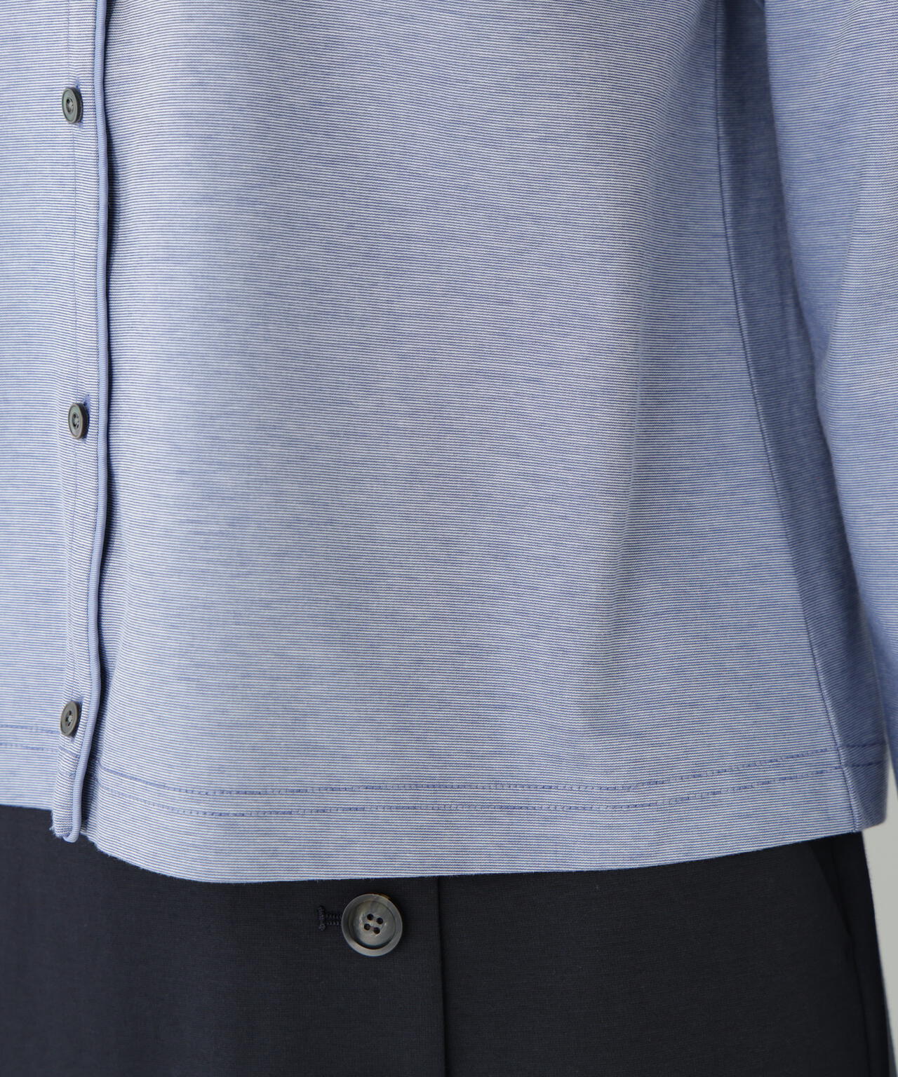 《接触冷感 / 洗える》ストレッチポンチクルーネックカーディガン