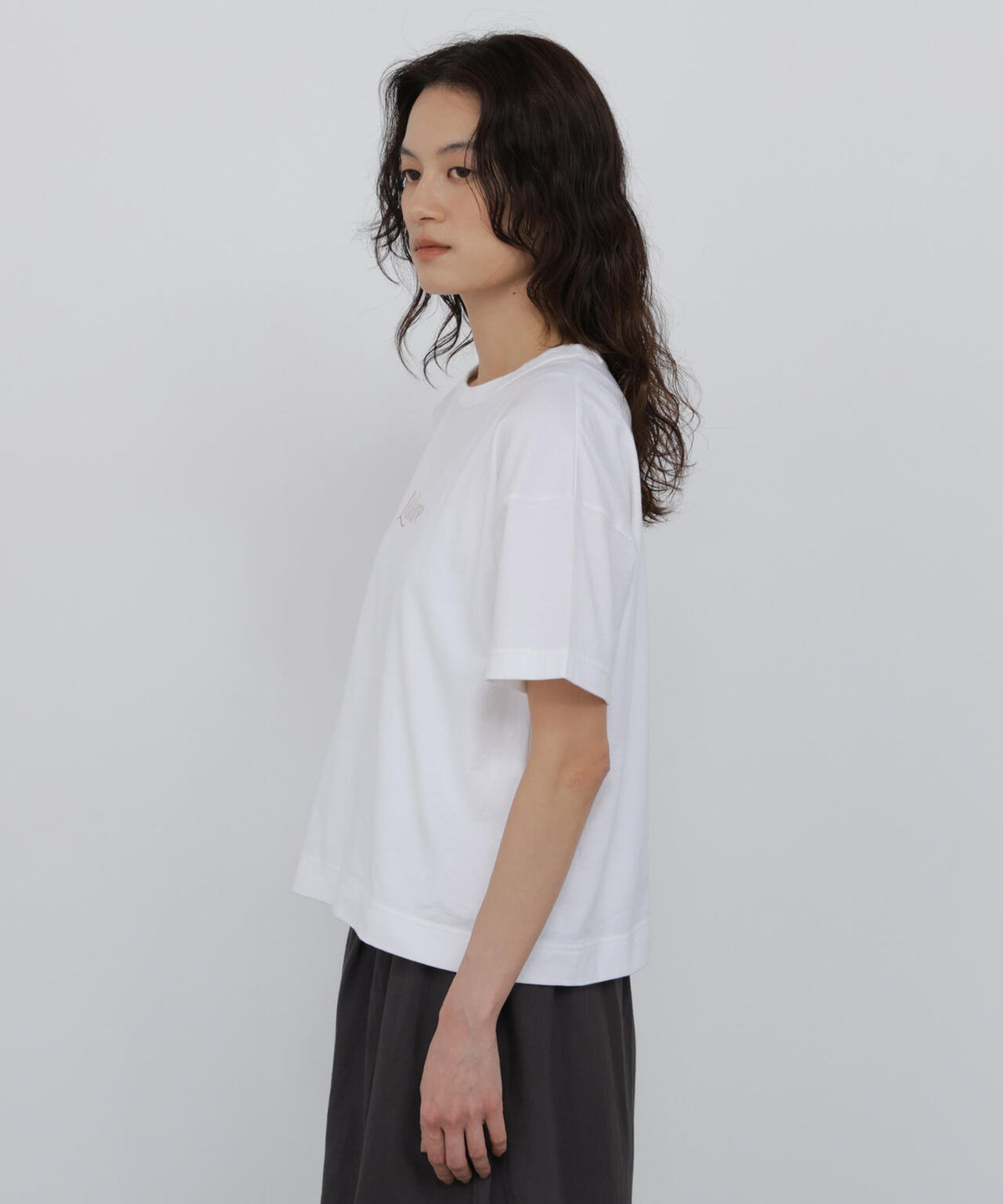 165cm/B:77cm/W:57cm/H:79cm 着用サイズ:M