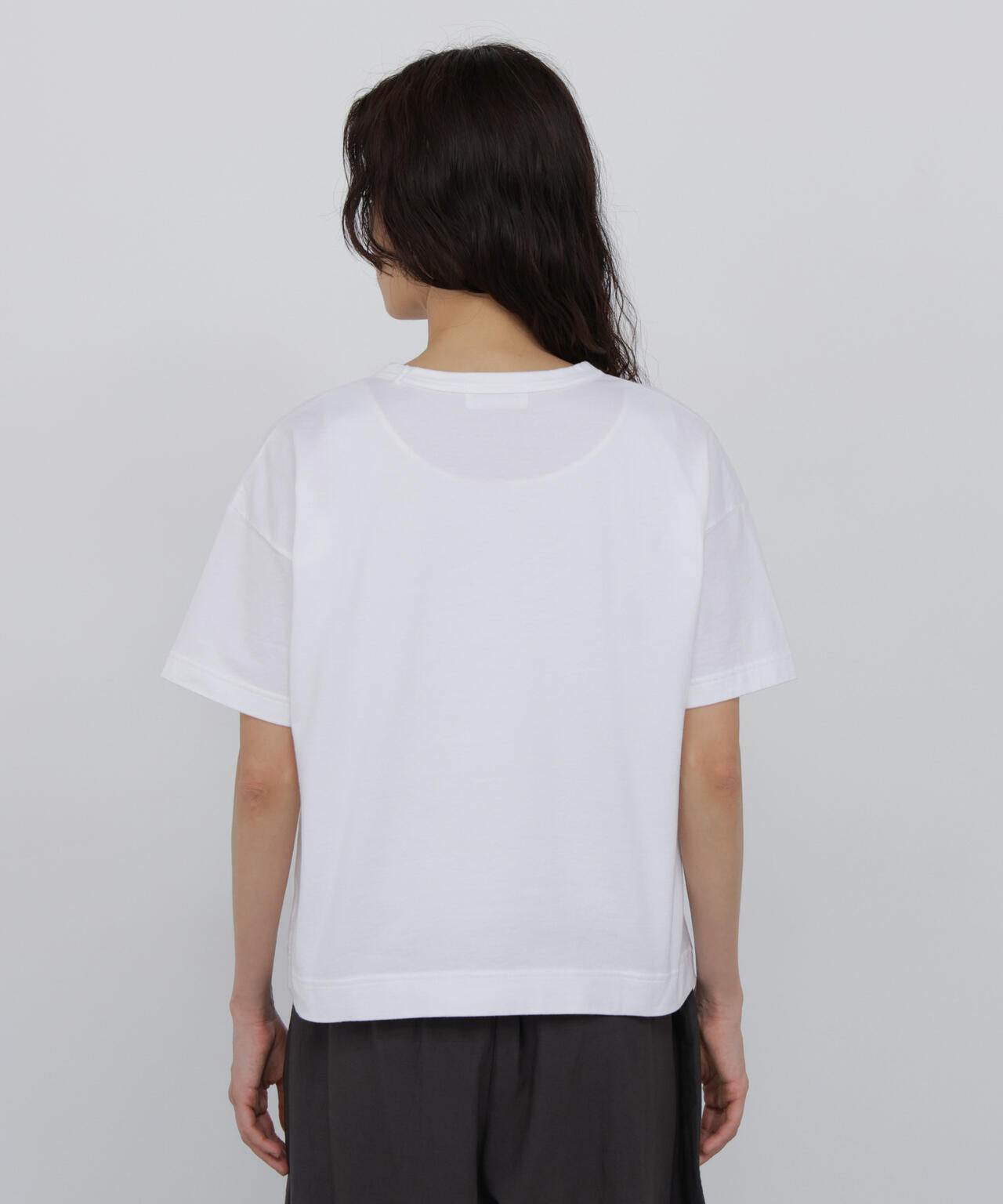 165cm/B:77cm/W:57cm/H:79cm 着用サイズ:M