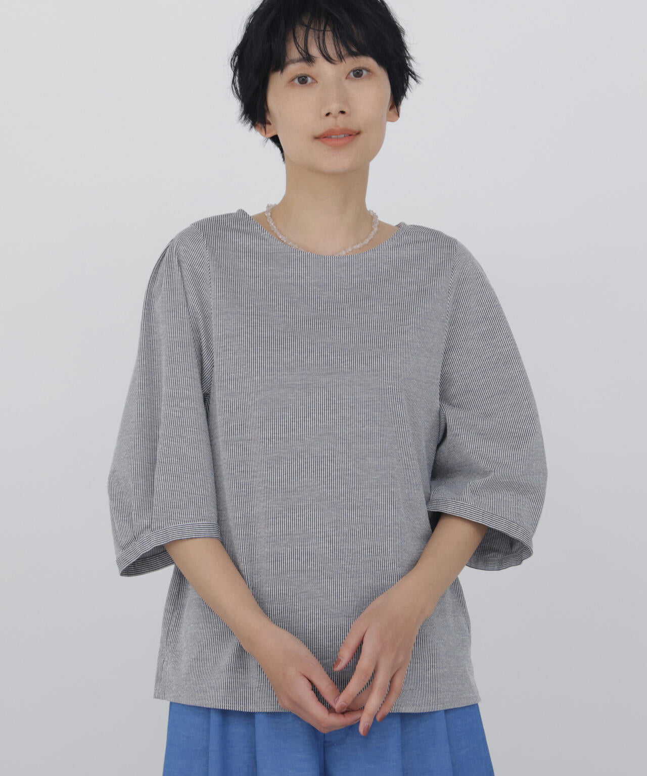 《接触冷感 / 洗える》ジャカードストライプクルーネックプルオーバー