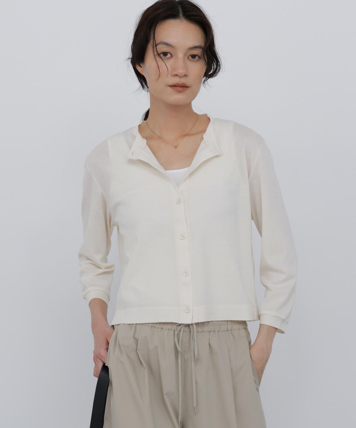 165cm/B:77cm/W:57cm/H:79cm 着用サイズ:M