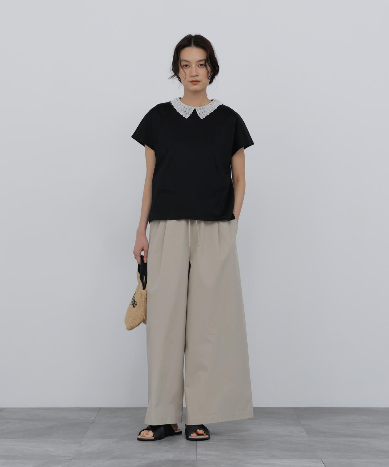 165cm/B:77cm/W:57cm/H:79cm 着用サイズ:M