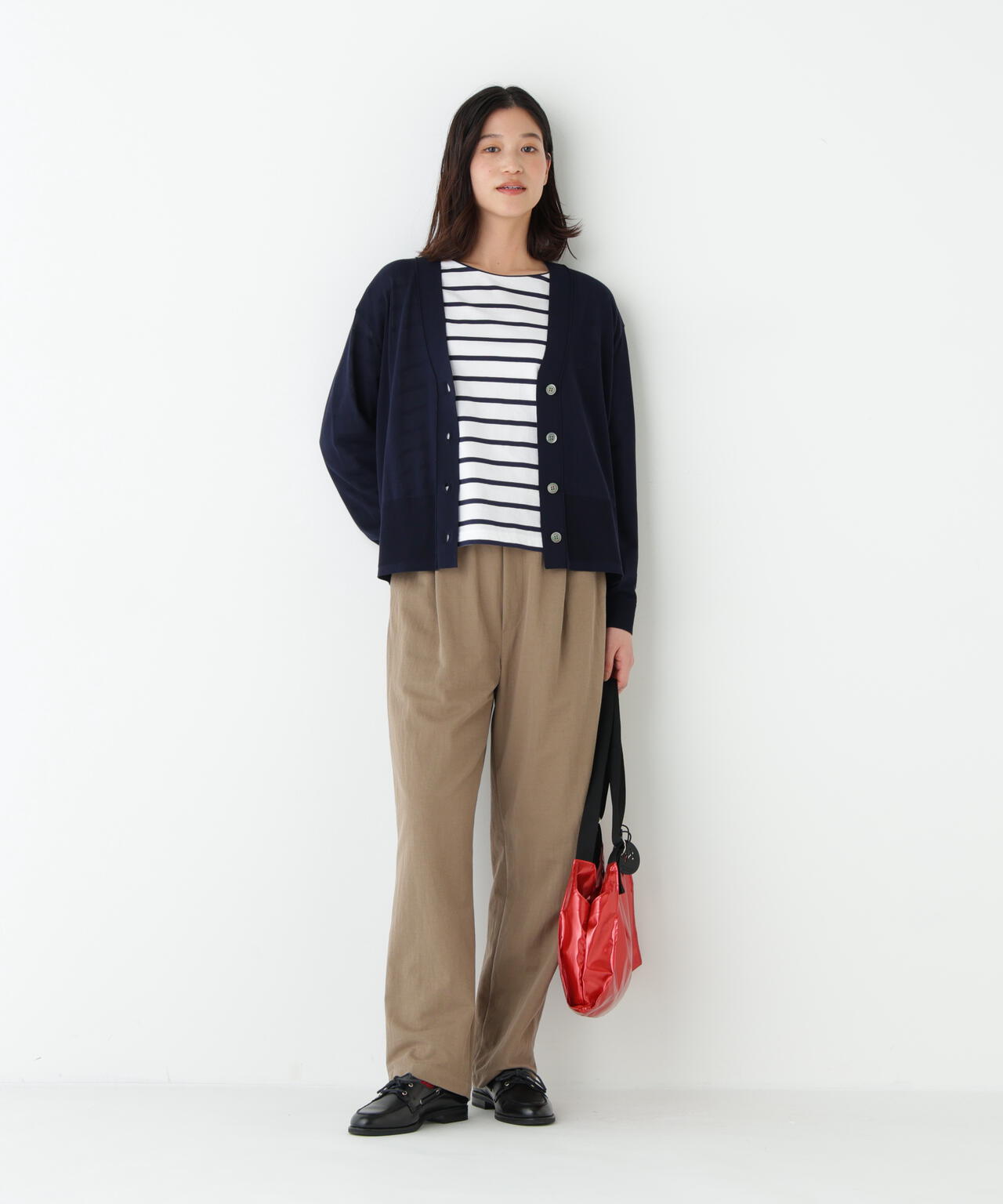 アイレットVネックカーディガン