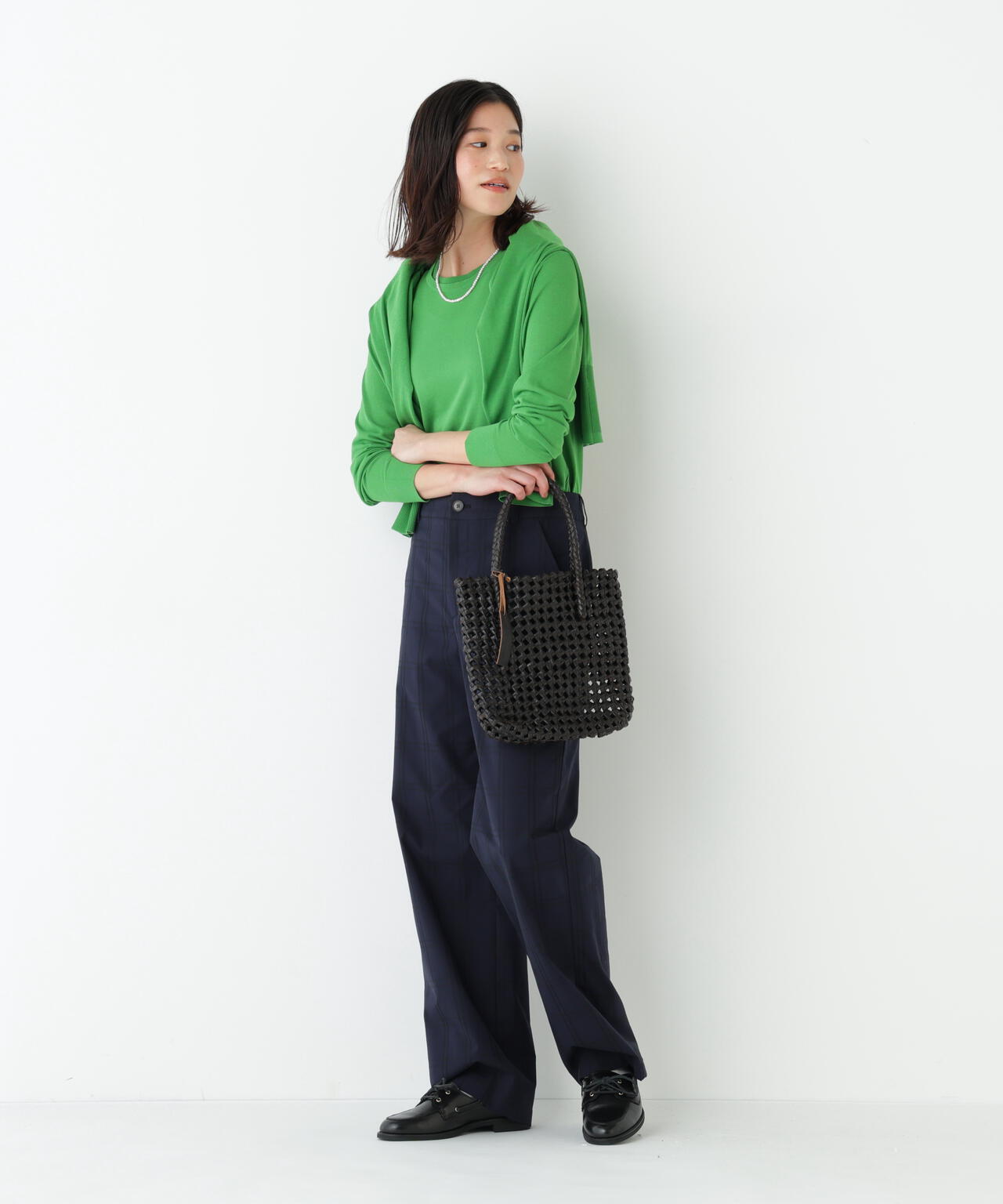 アイレットVネックカーディガン