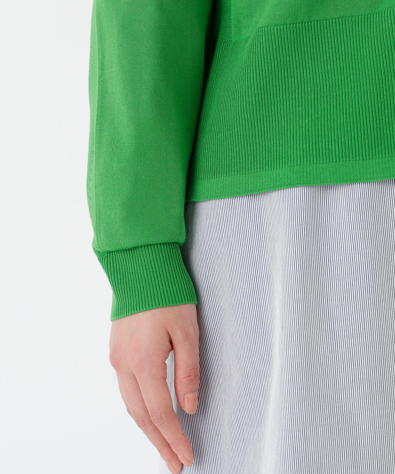 アイレットVネックカーディガン