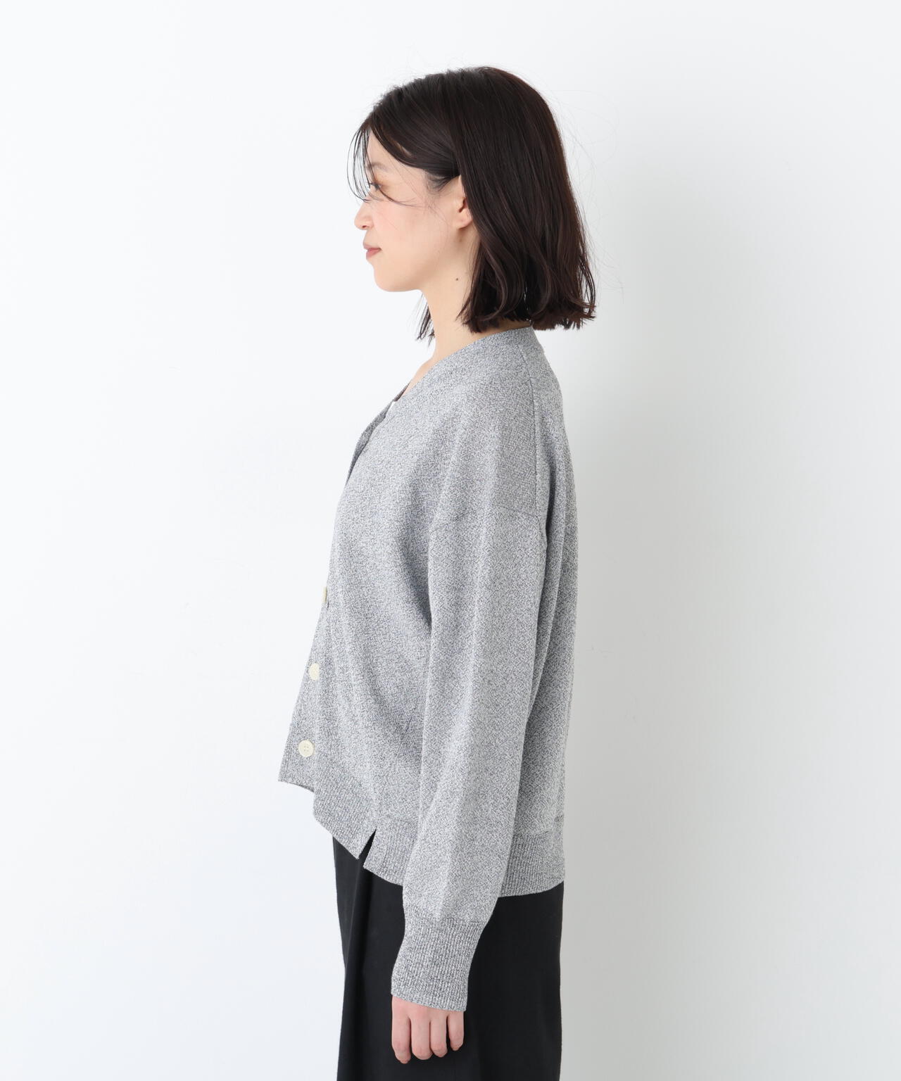 《名品 / 洗える》ペーパーヤーンVネックカーディガン