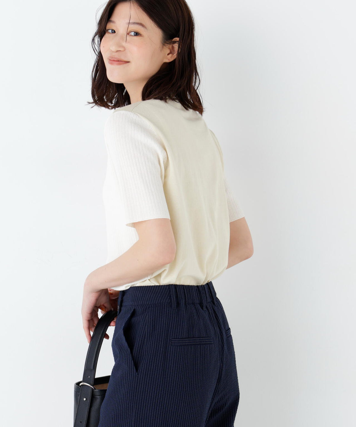 身長168cm B82 W59 H88 着用サイズ:M