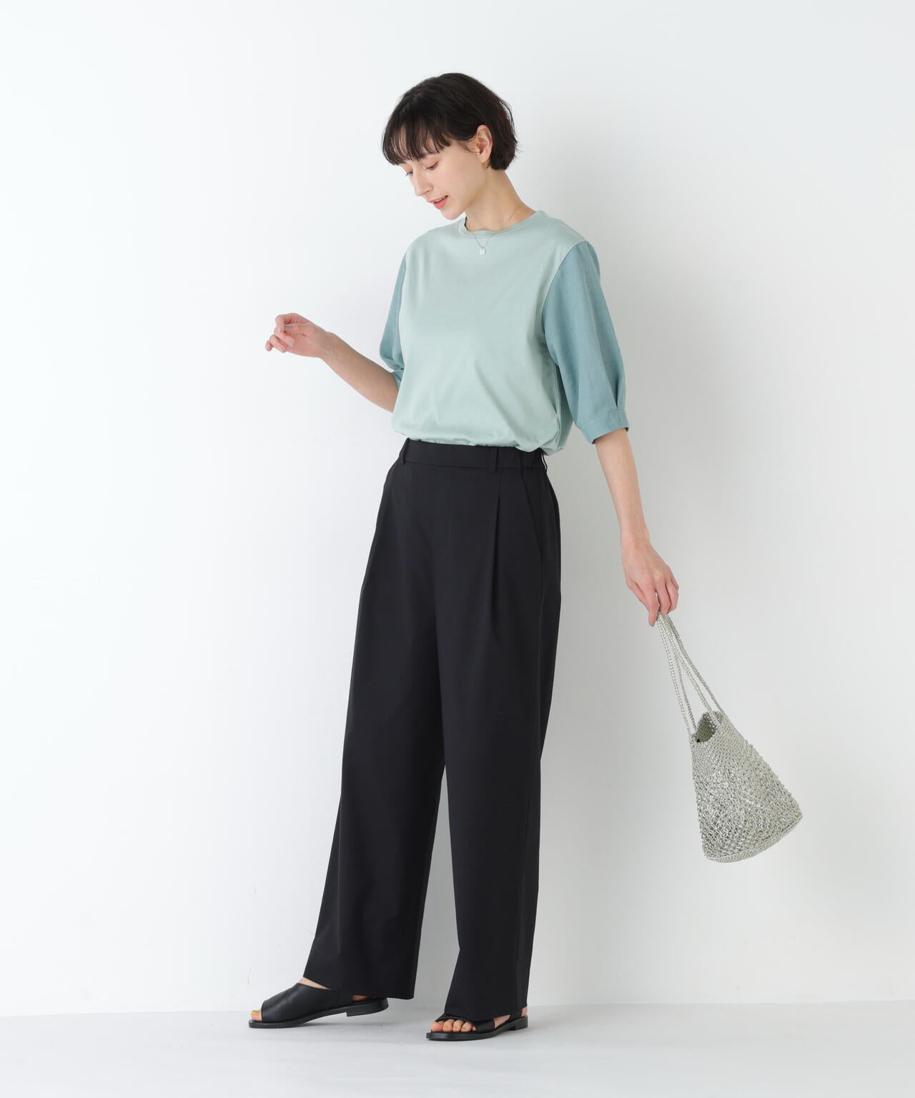 身長168cm B76 W58 H86 着用サイズ:-