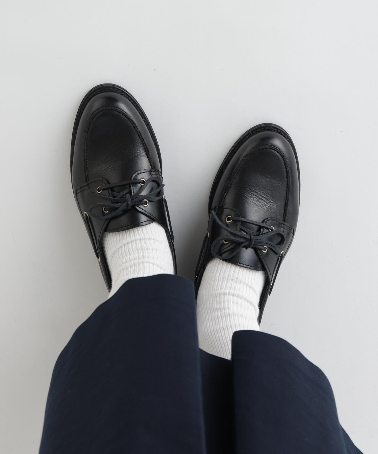 《ENESS》レザーデッキシューズ
