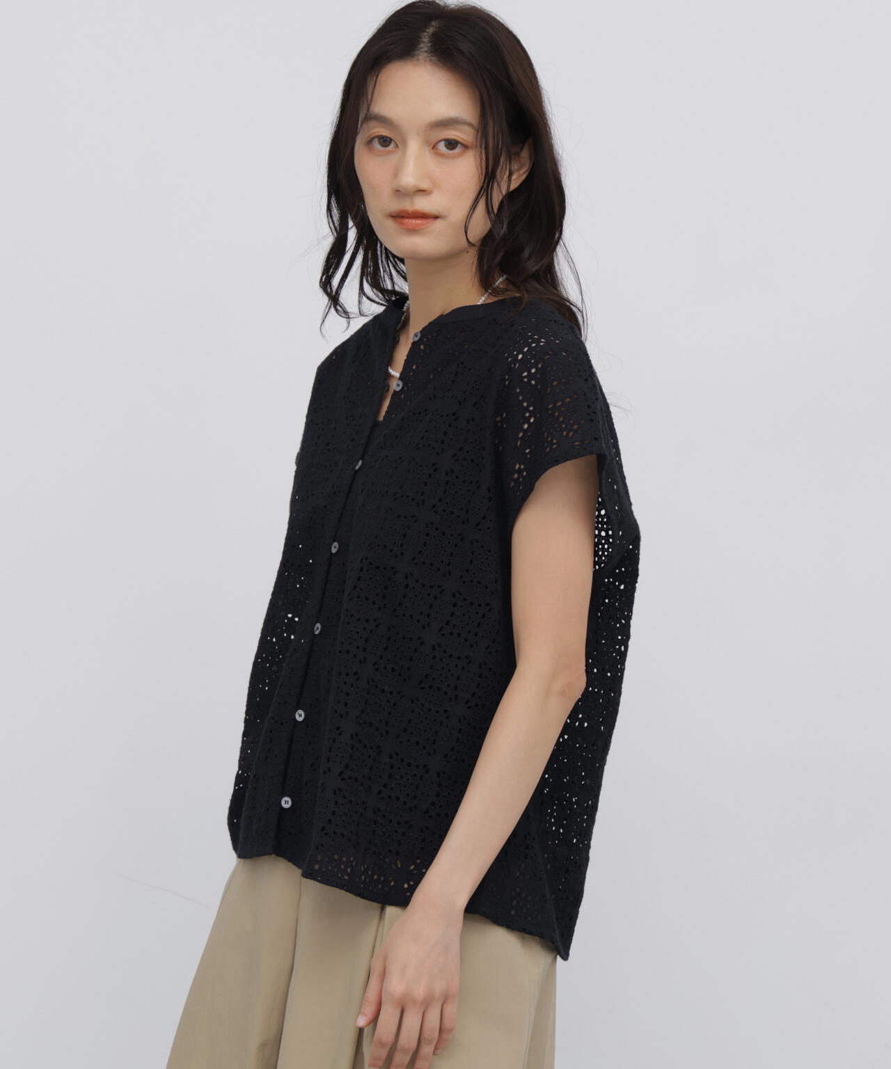 《清涼アイテム》インドコットンアイレット刺繍ブラウス