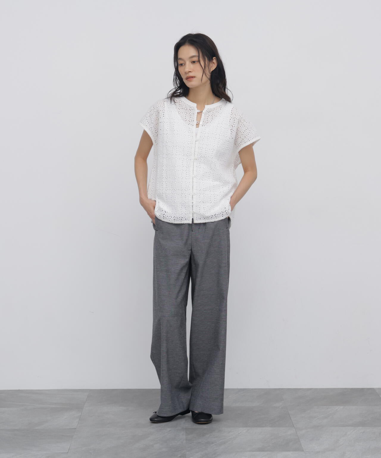 165cm/B:77cm/W:57cm/H:79cm 着用サイズ:M