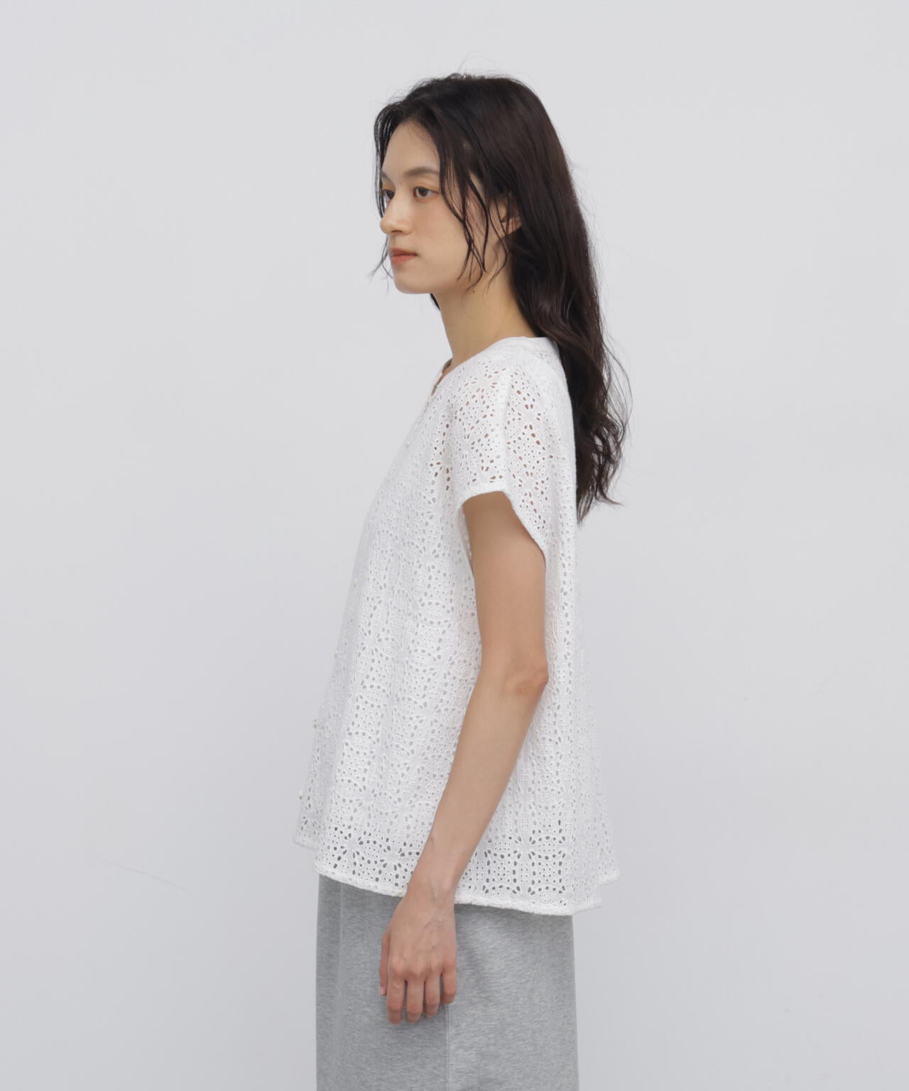 165cm/B:77cm/W:57cm/H:79cm 着用サイズ:M