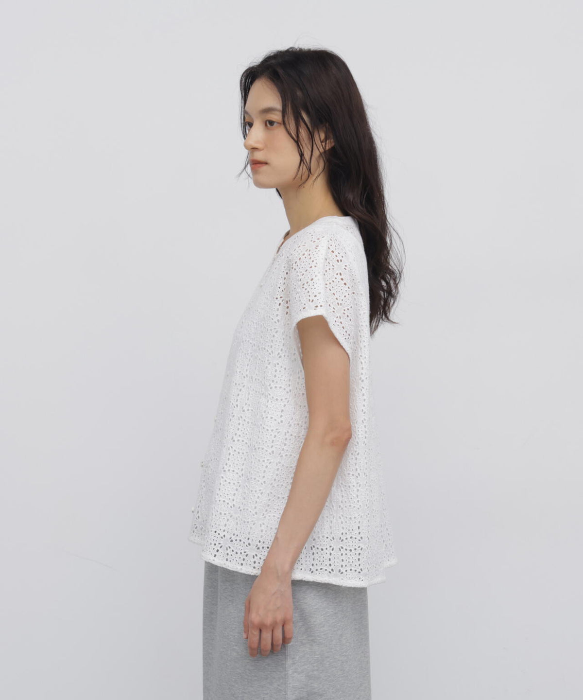 165cm/B:77cm/W:57cm/H:79cm 着用サイズ:M