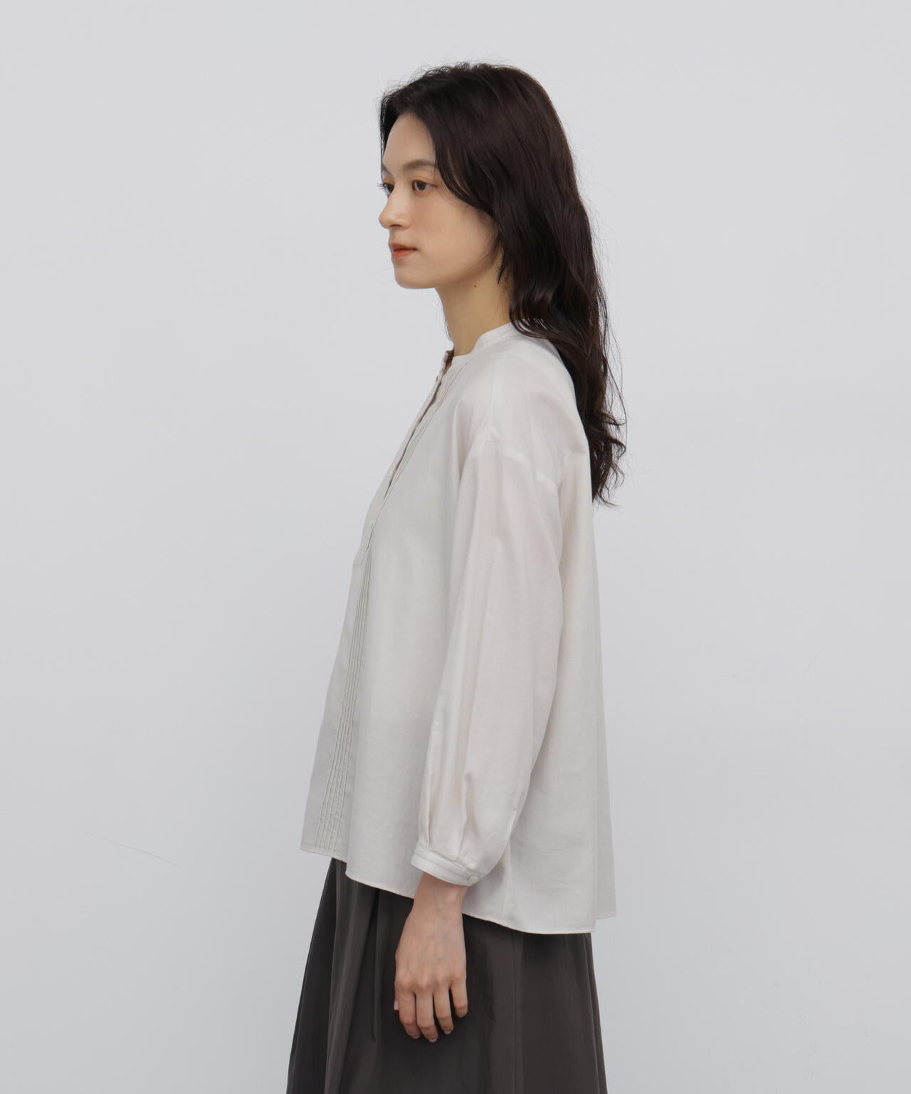 165cm/B:77cm/W:57cm/H:79cm 着用サイズ:M