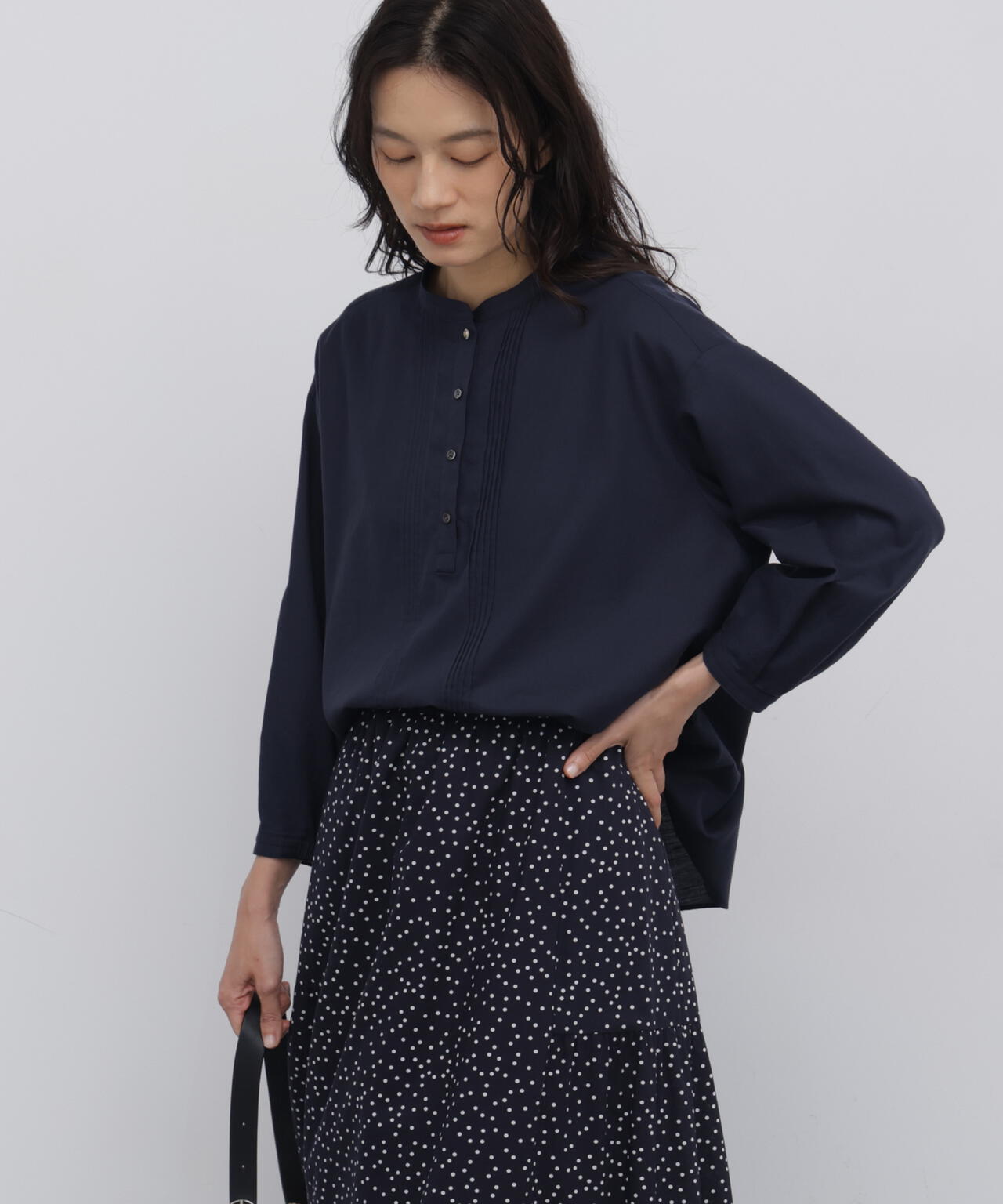 165cm/B:77cm/W:57cm/H:79cm 着用サイズ:M
