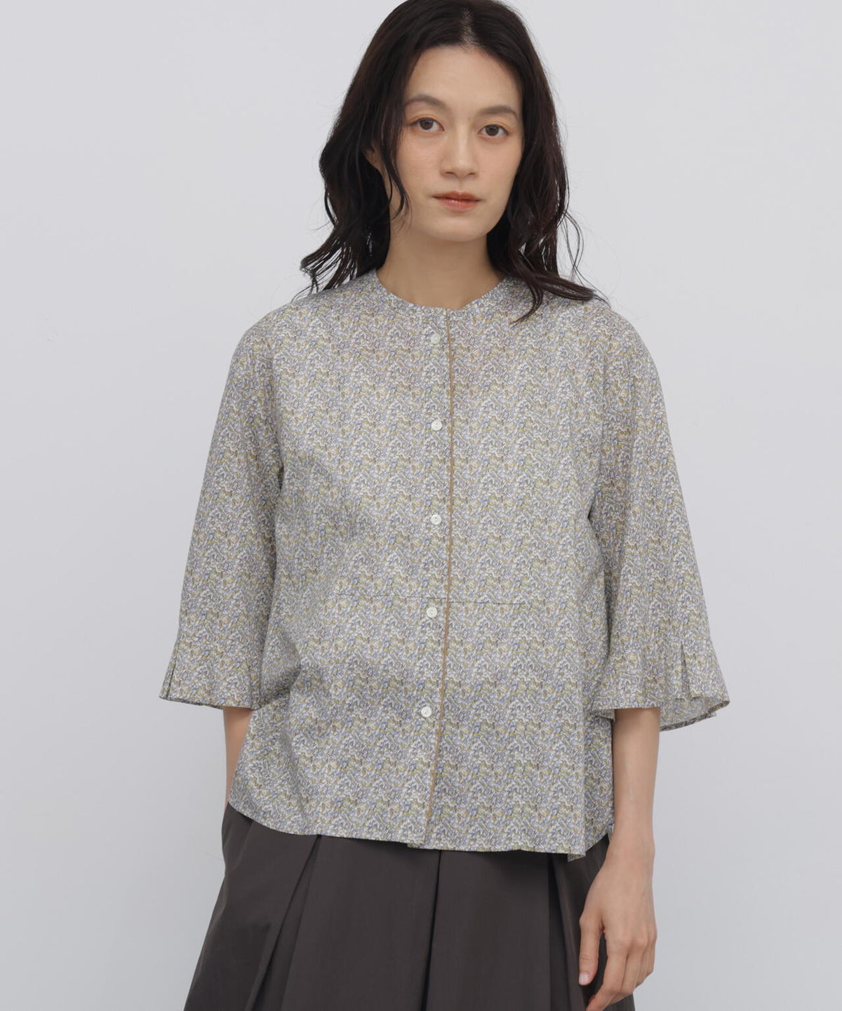 165cm/B:77cm/W:57cm/H:79cm 着用サイズ:M