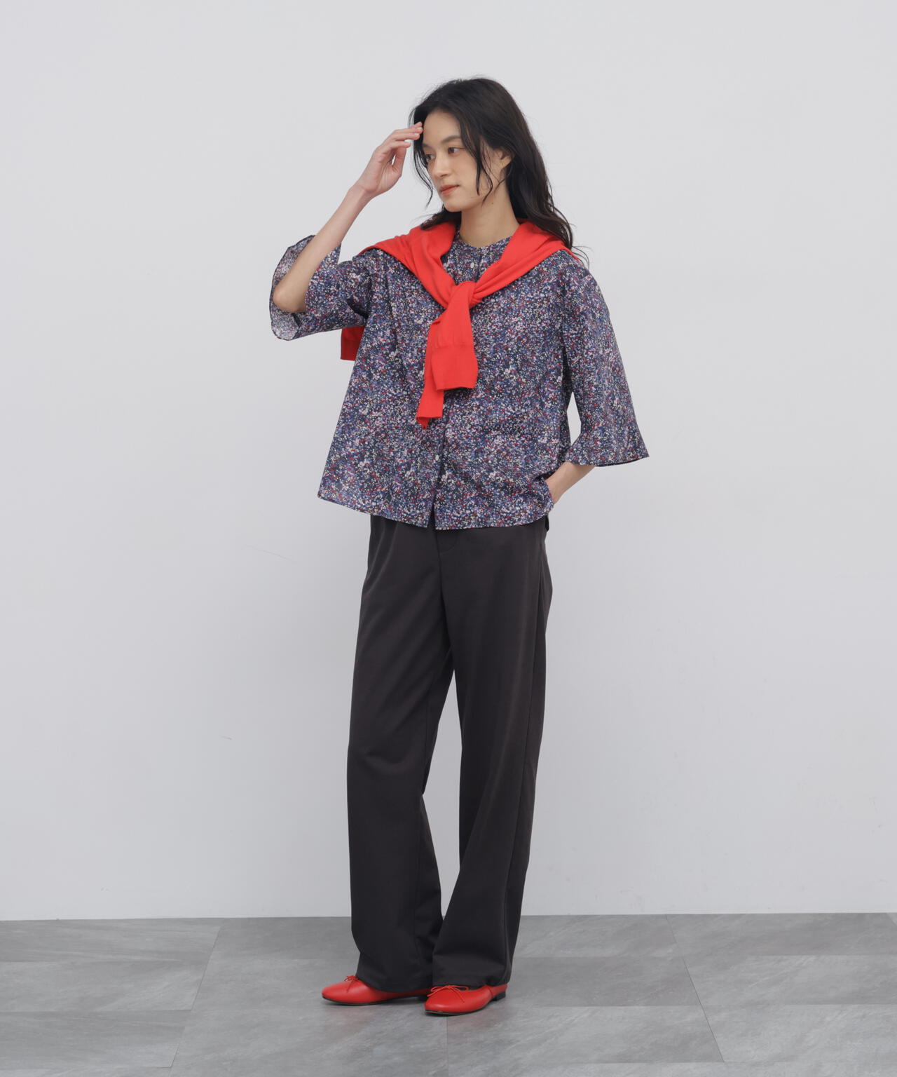 165cm/B:77cm/W:57cm/H:79cm 着用サイズ:M