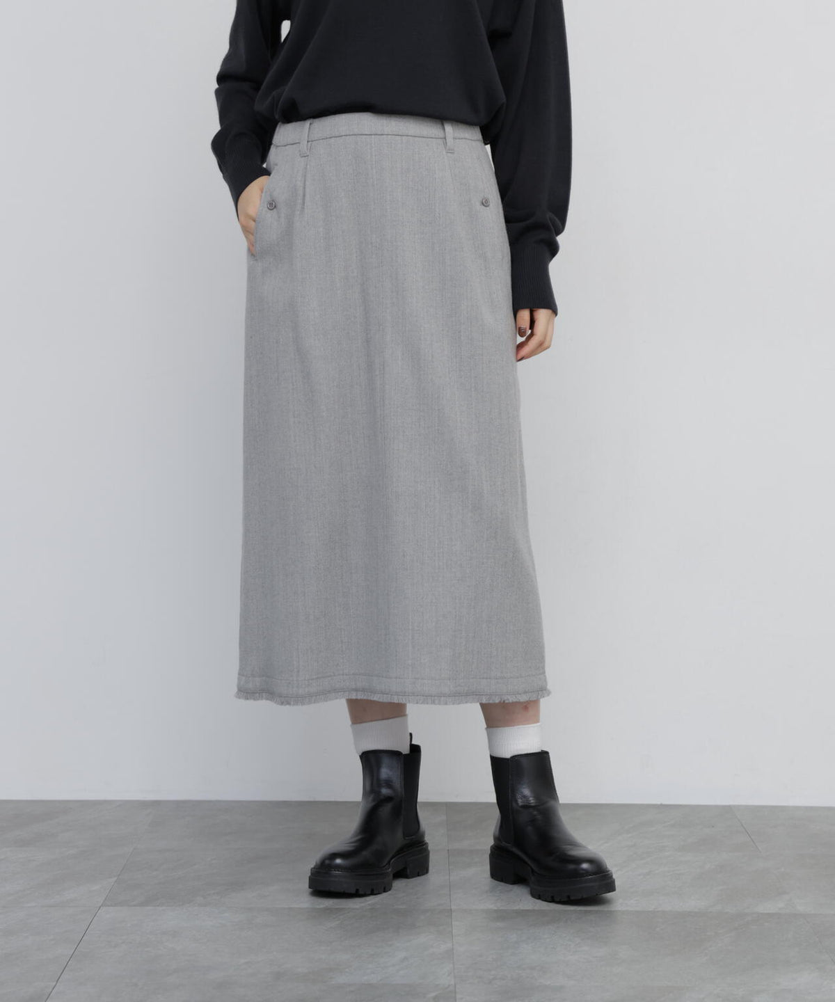身長168cm B82 W59 H88 着用サイズ:M
