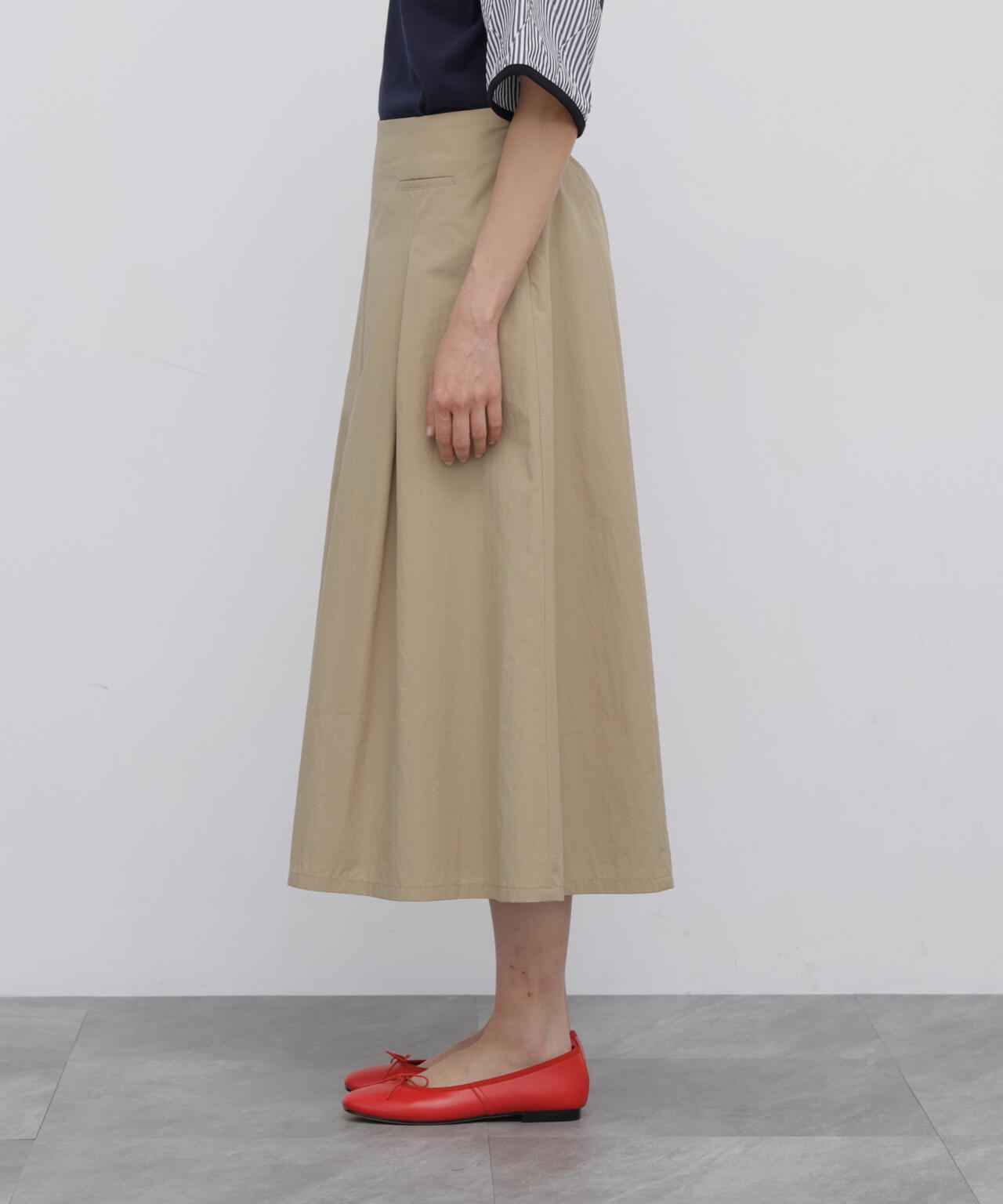 165cm/B:77cm/W:57cm/H:79cm 着用サイズ:M