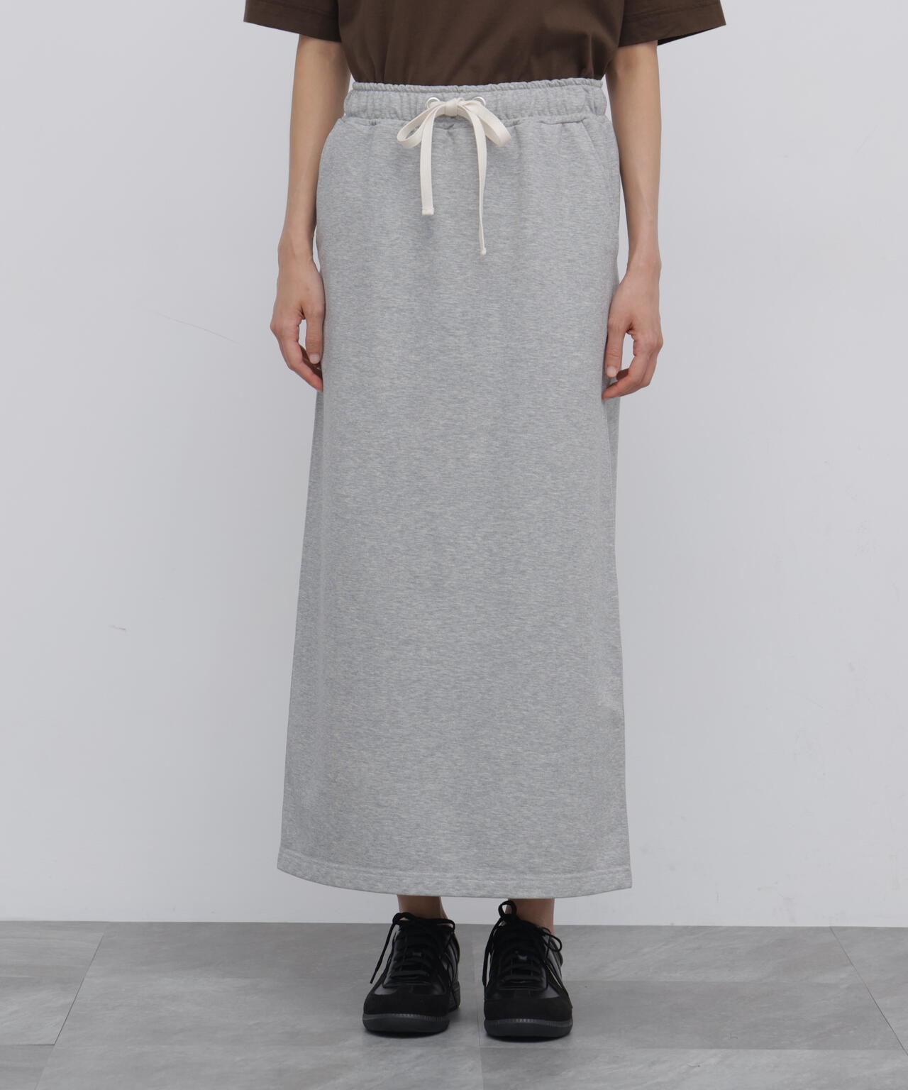 165cm/B:77cm/W:57cm/H:79cm 着用サイズ:M