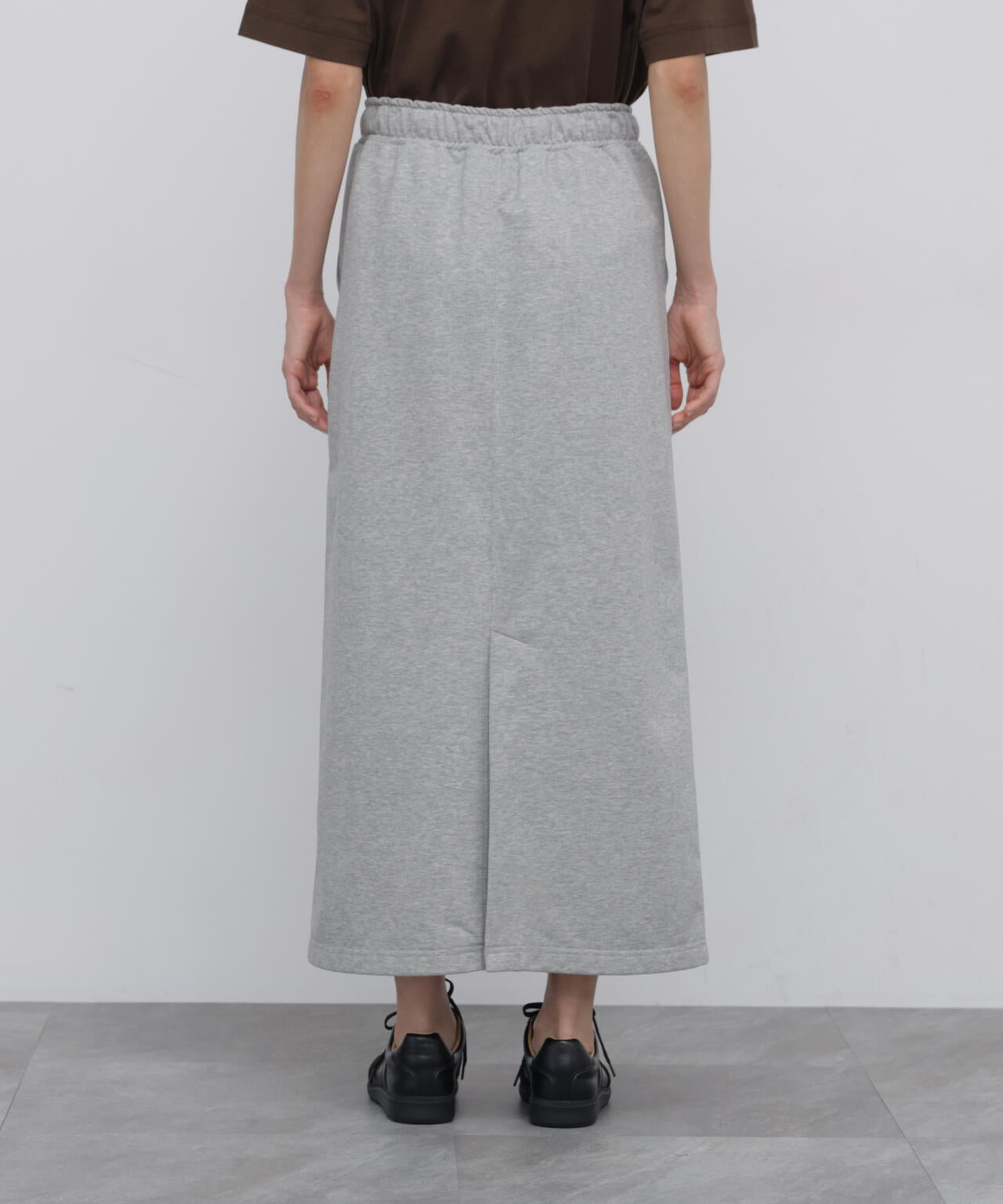165cm/B:77cm/W:57cm/H:79cm 着用サイズ:M