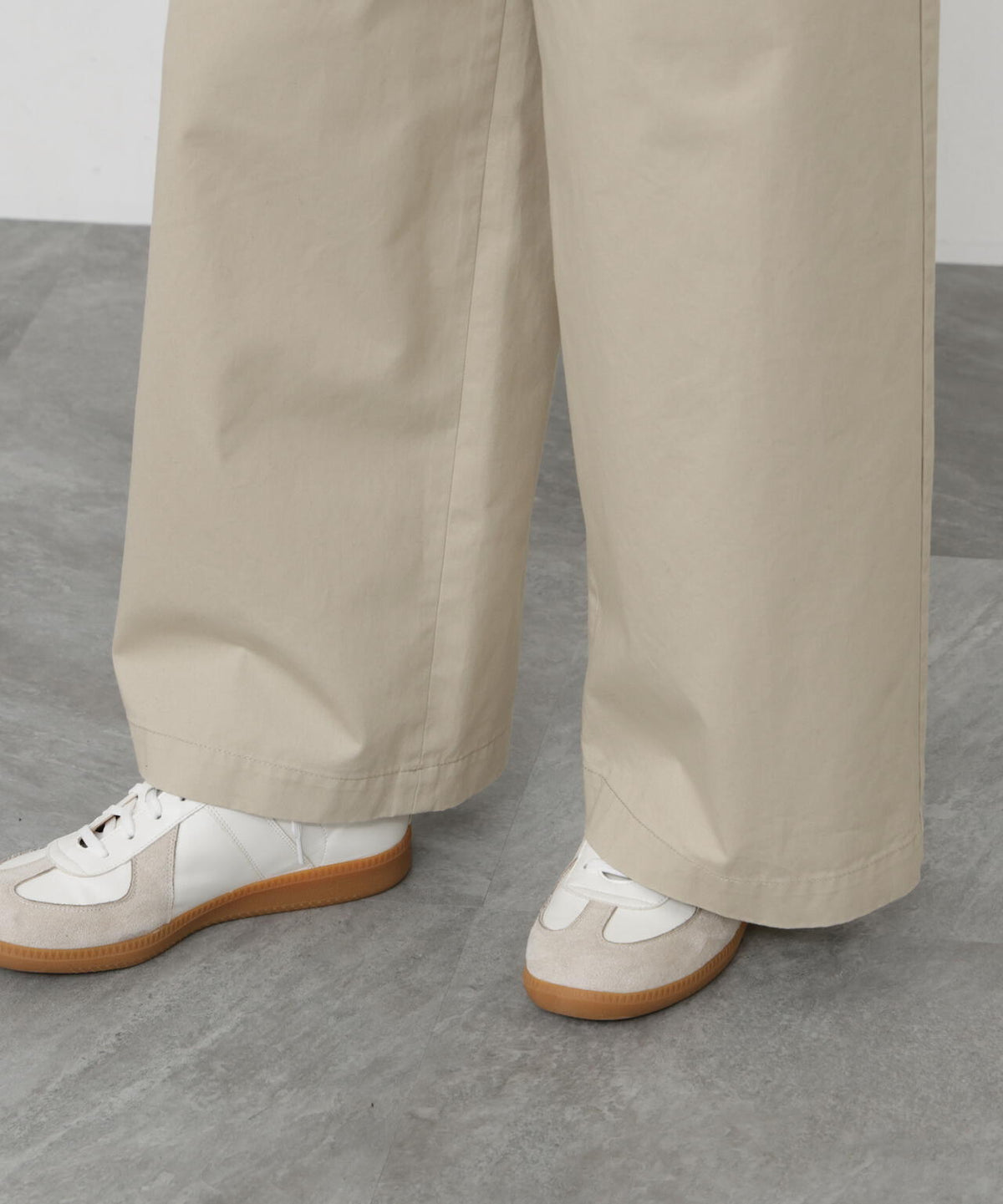 165cm/B:77cm/W:57cm/H:79cm 着用サイズ:M