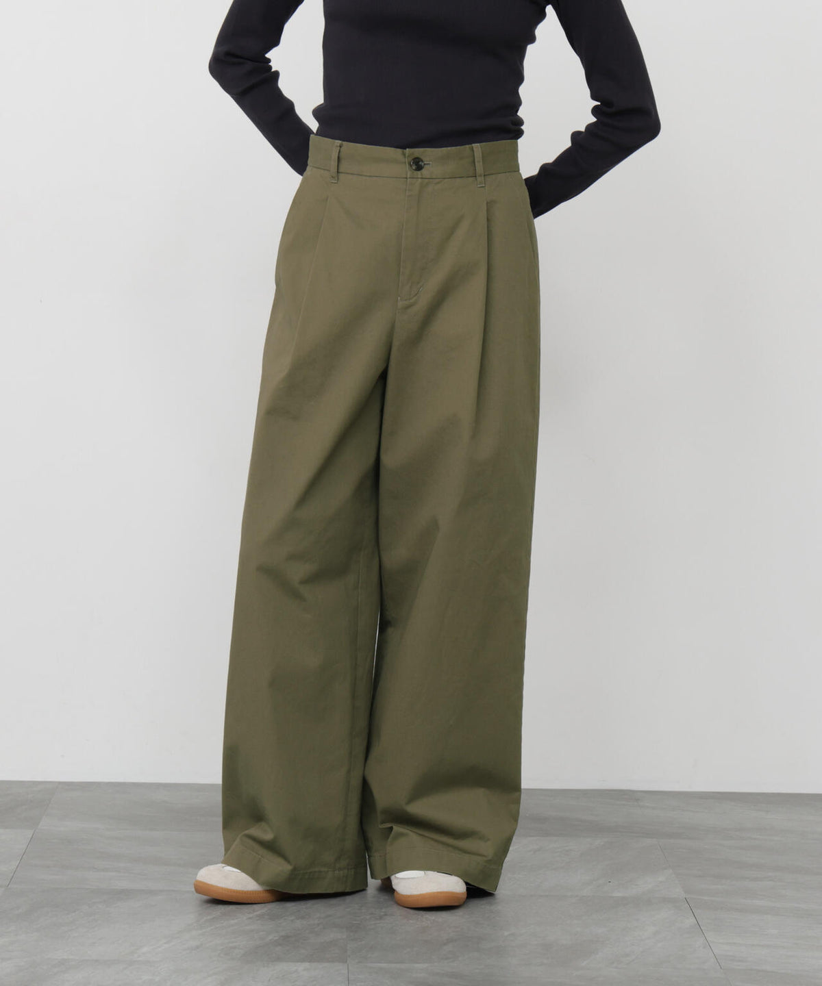 高密度チノクロスパンツ