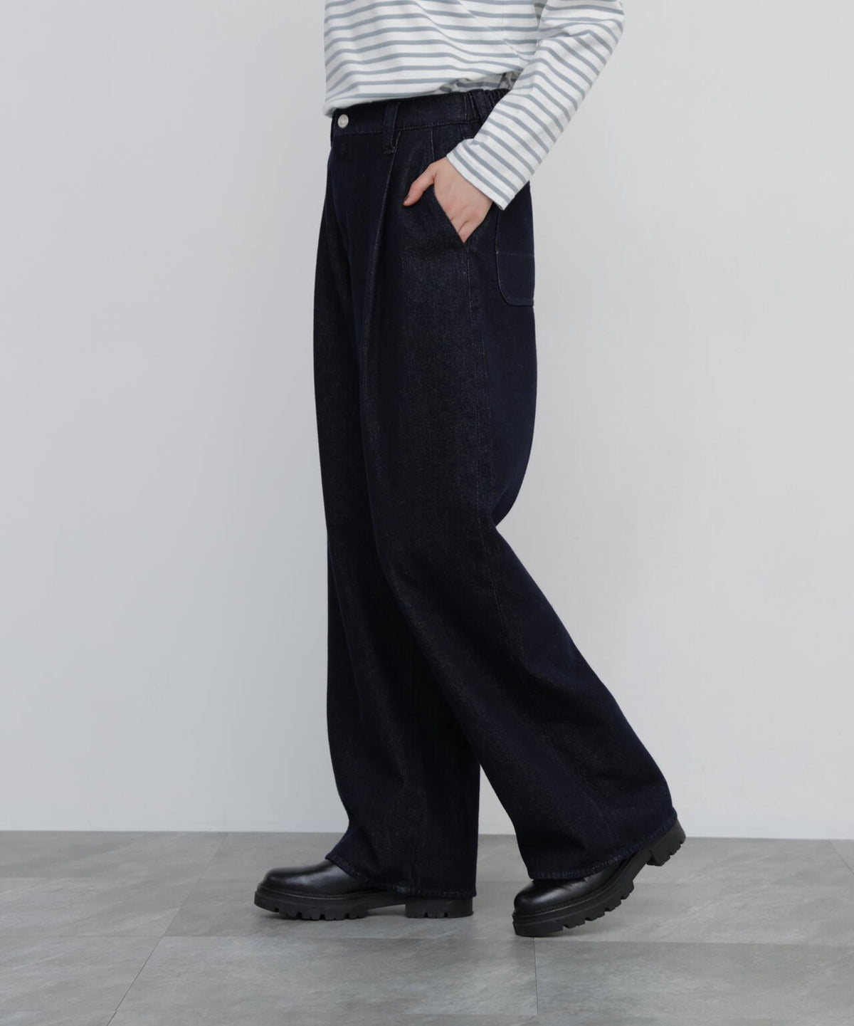 身長168cm B82 W59 H88 着用サイズ:M