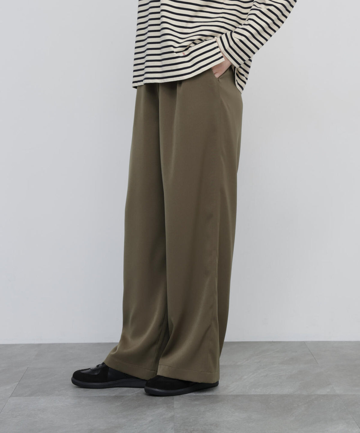 身長168cm B82 W59 H88 着用サイズ:M