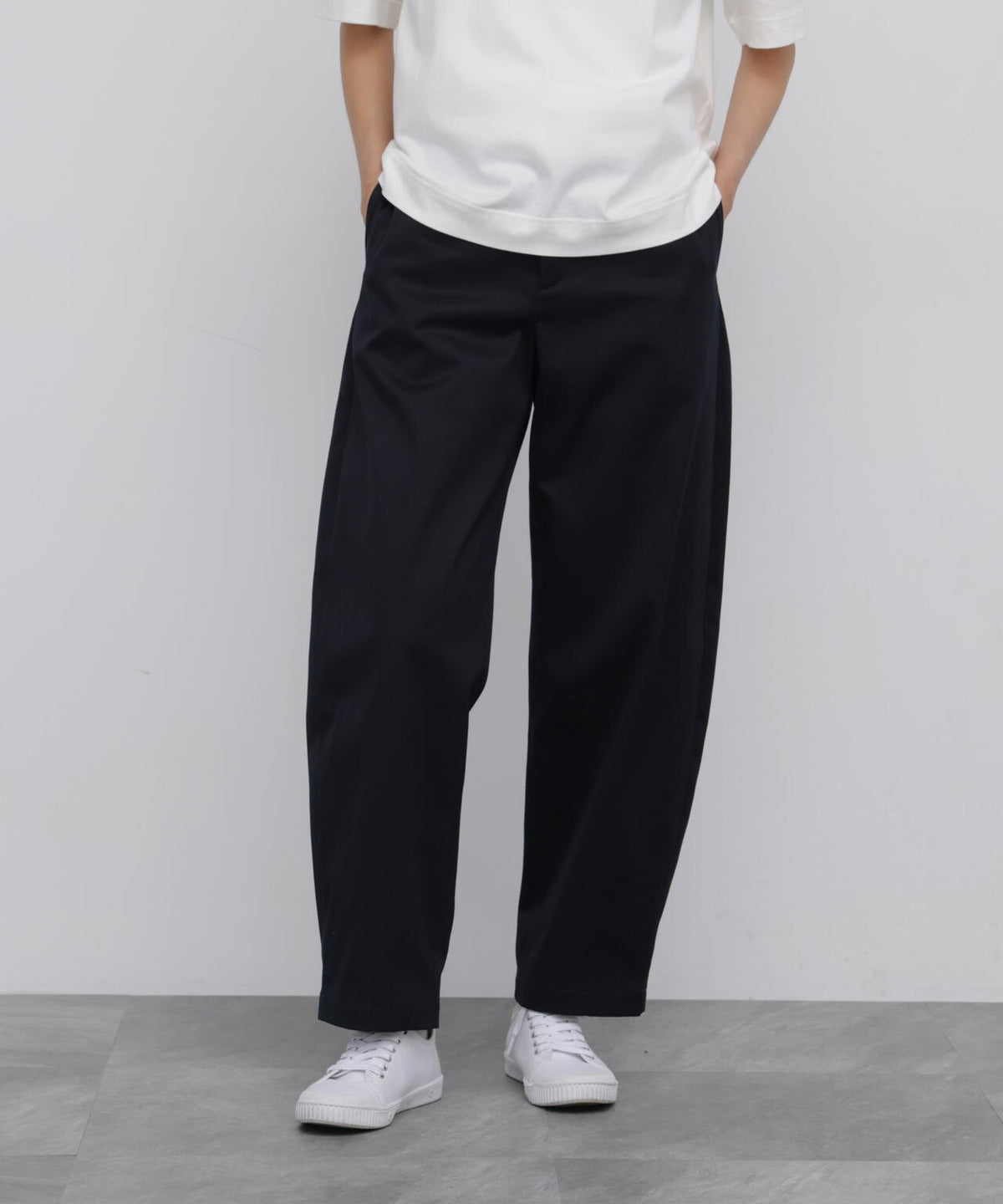 コットンツイルストレッチバレルパンツ