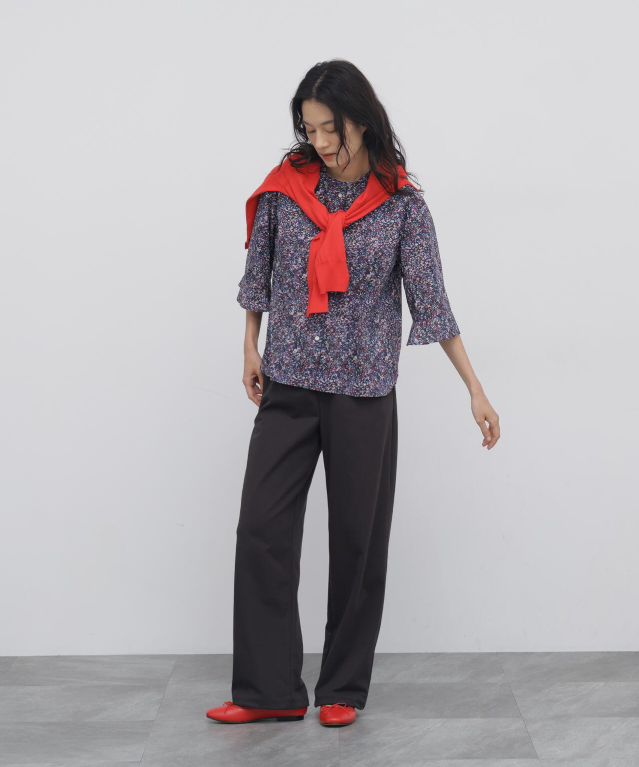 165cm/B:77cm/W:57cm/H:79cm 着用サイズ:M