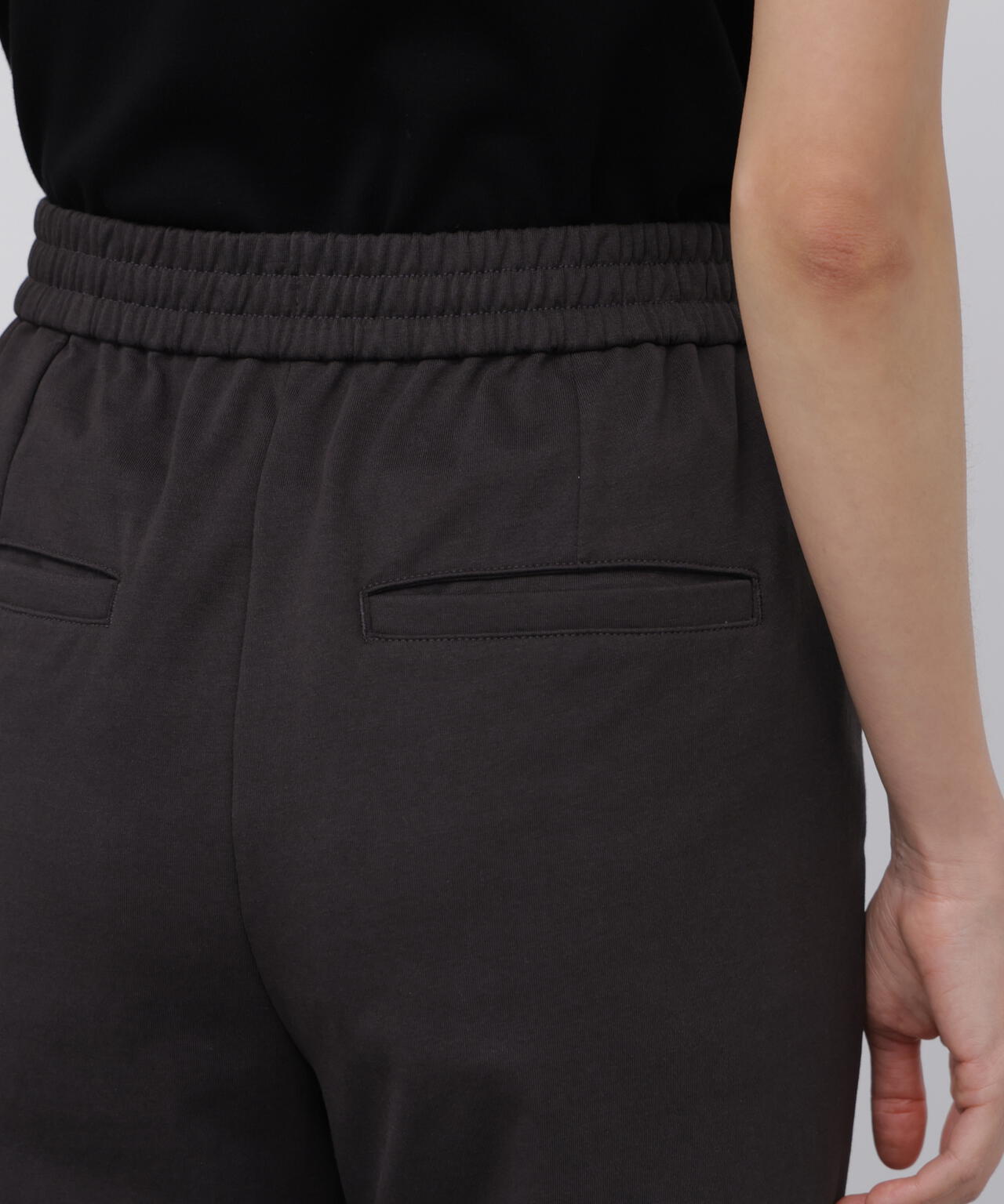 165cm/B:77cm/W:57cm/H:79cm 着用サイズ:M