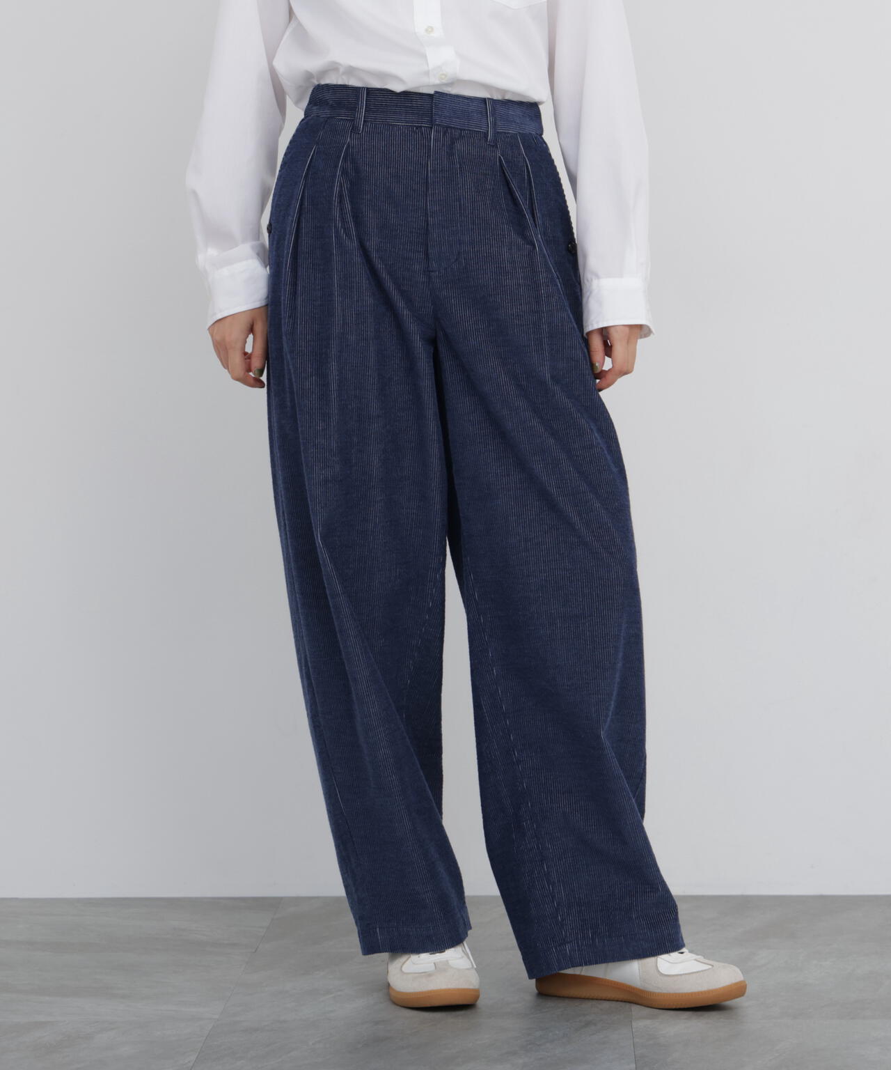 トップコーデュロイタックパンツ