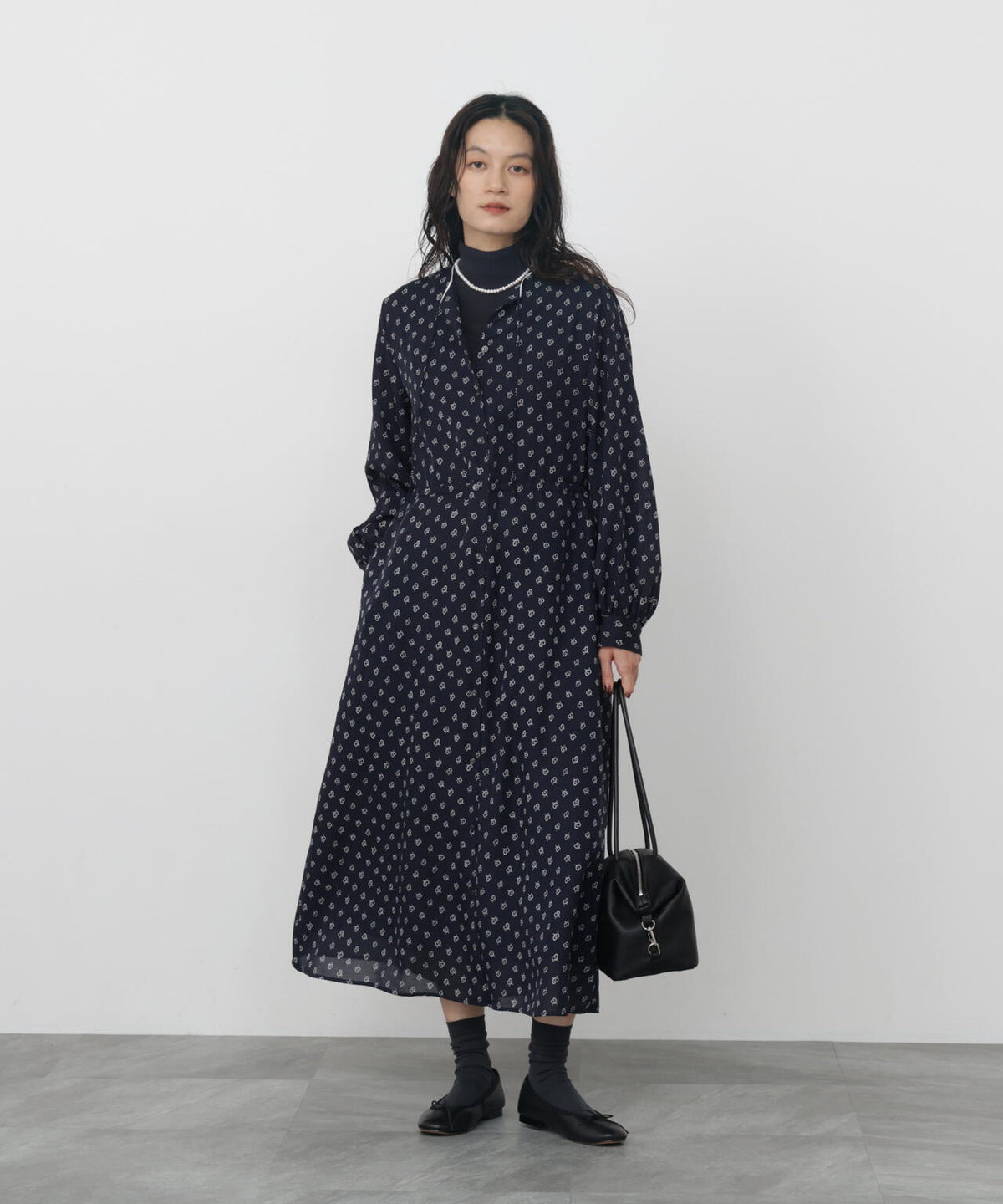 165cm/B:77cm/W:57cm/H:79cm 着用サイズ:M