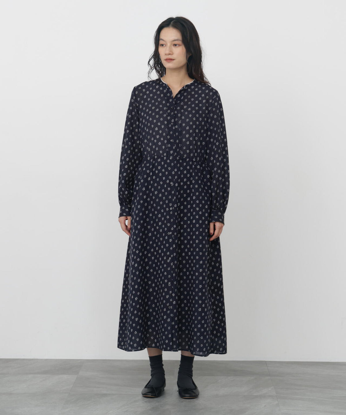 165cm/B:77cm/W:57cm/H:79cm 着用サイズ:M