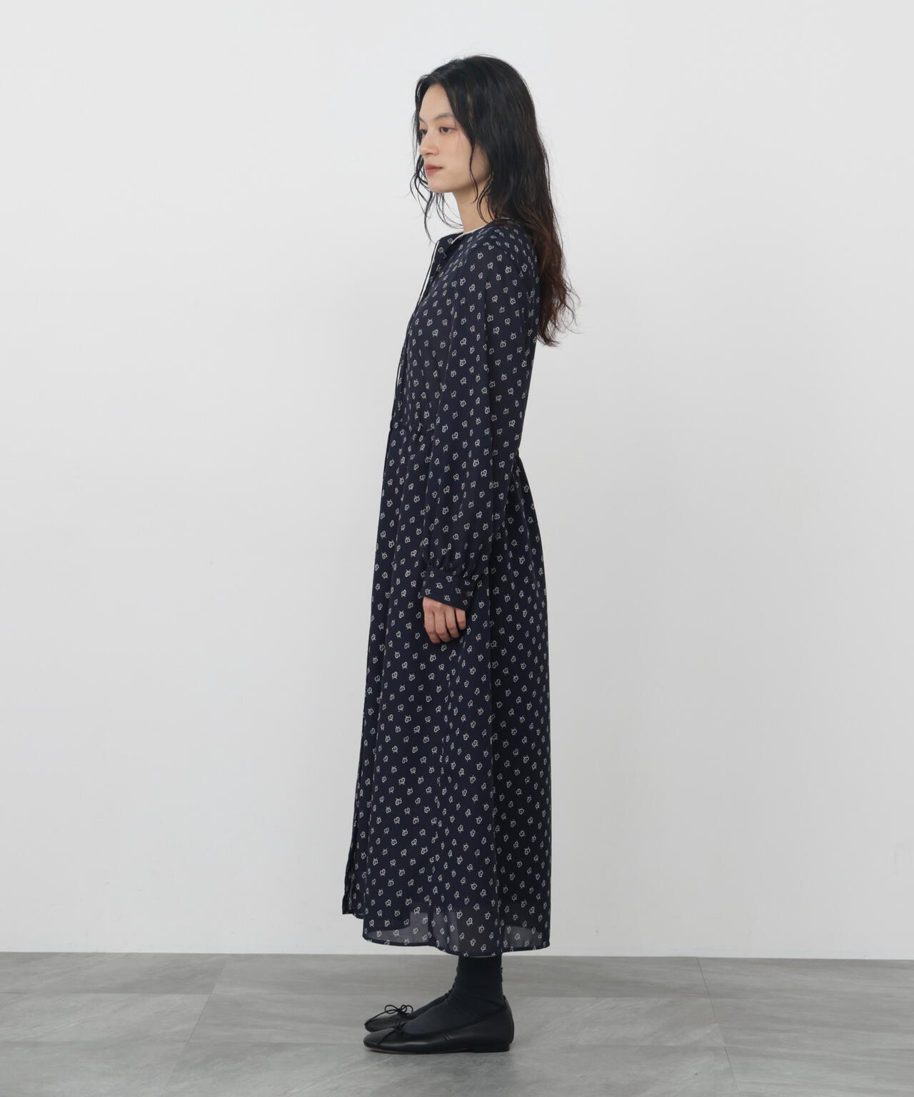 165cm/B:77cm/W:57cm/H:79cm 着用サイズ:M