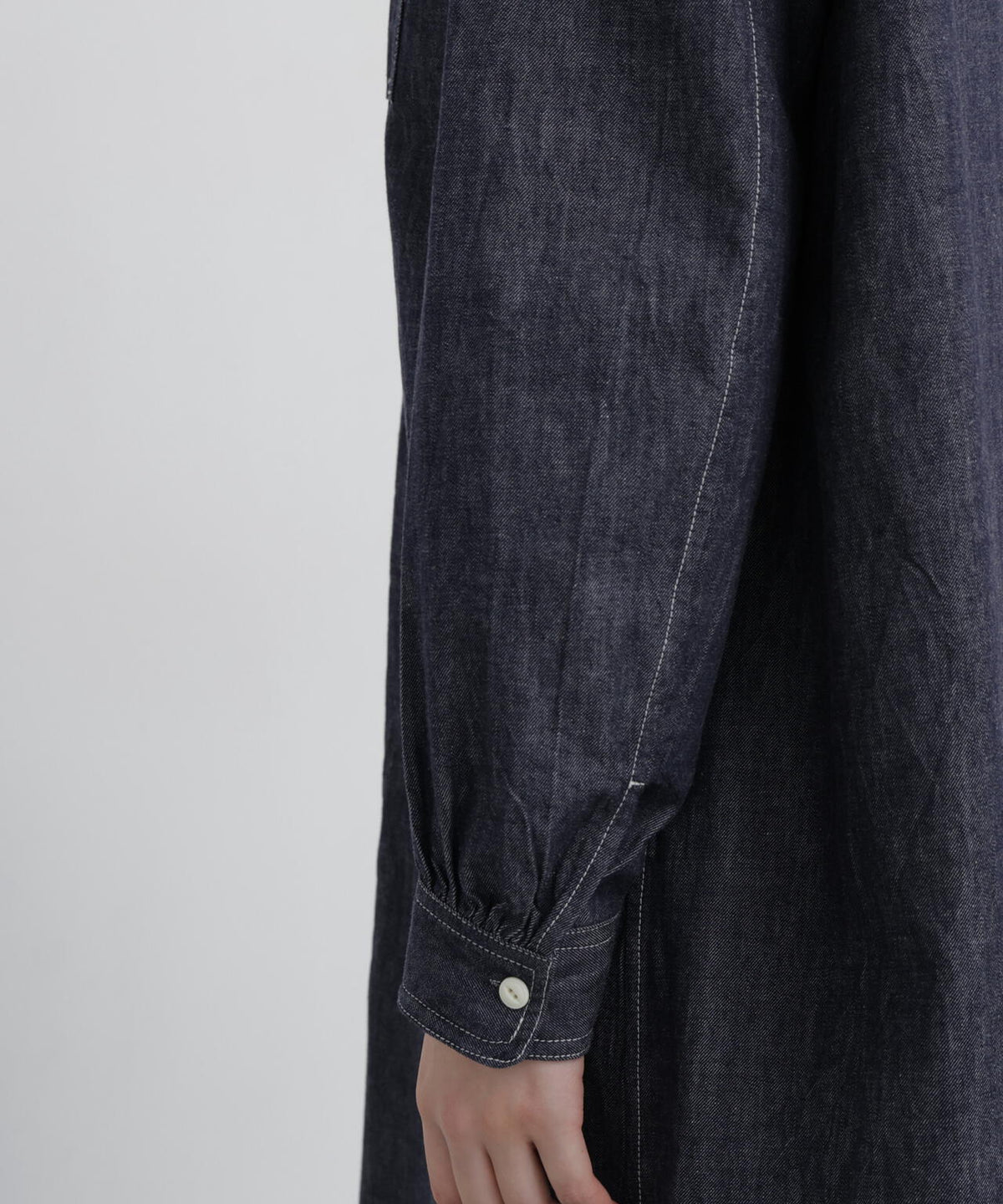 身長168cm B82 W59 H88 着用サイズ:M