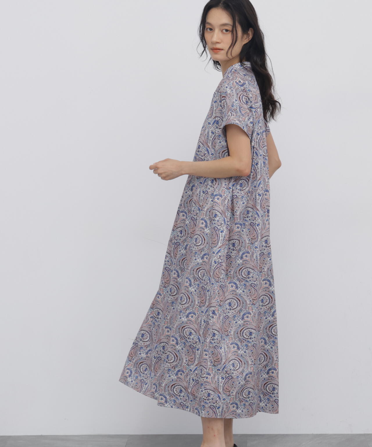 165cm/B:77cm/W:57cm/H:79cm 着用サイズ:M