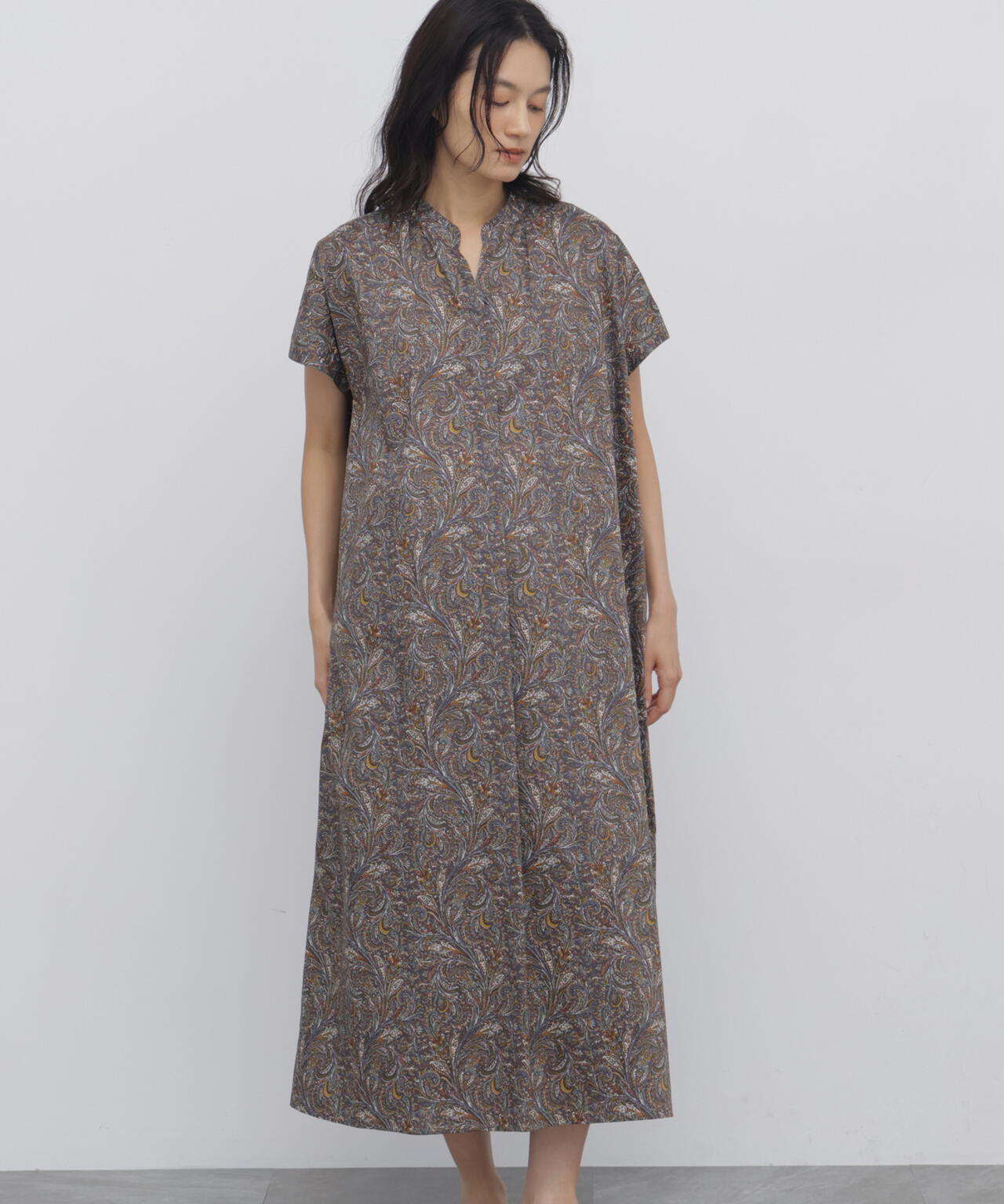 165cm/B:77cm/W:57cm/H:79cm 着用サイズ:M