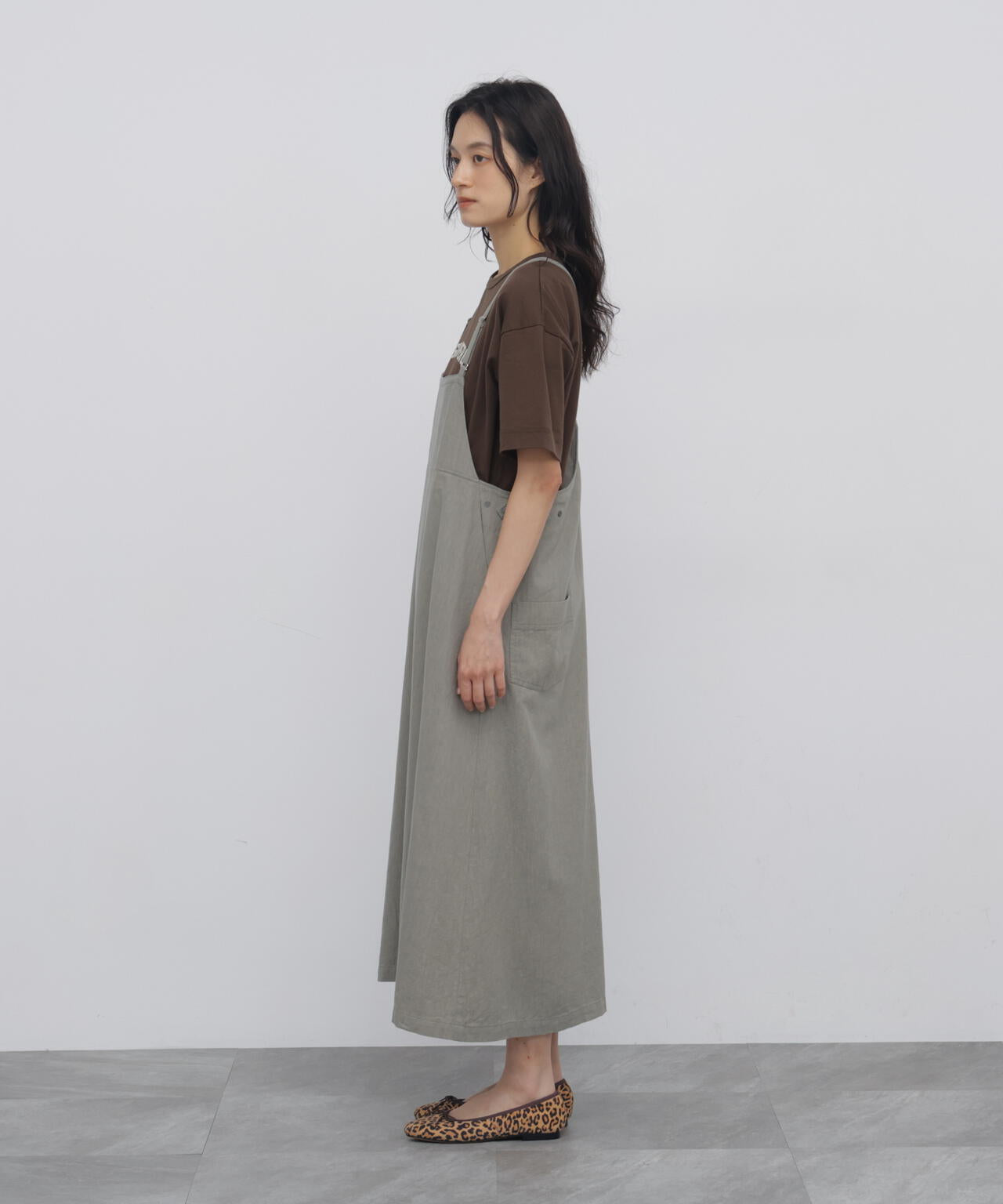 165cm/B:77cm/W:57cm/H:79cm 着用サイズ:M