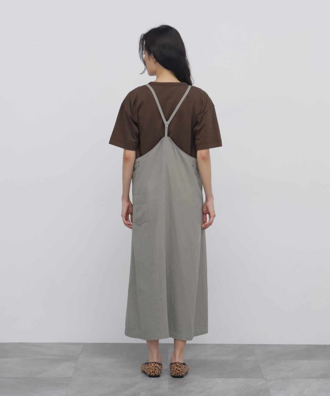 165cm/B:77cm/W:57cm/H:79cm 着用サイズ:M