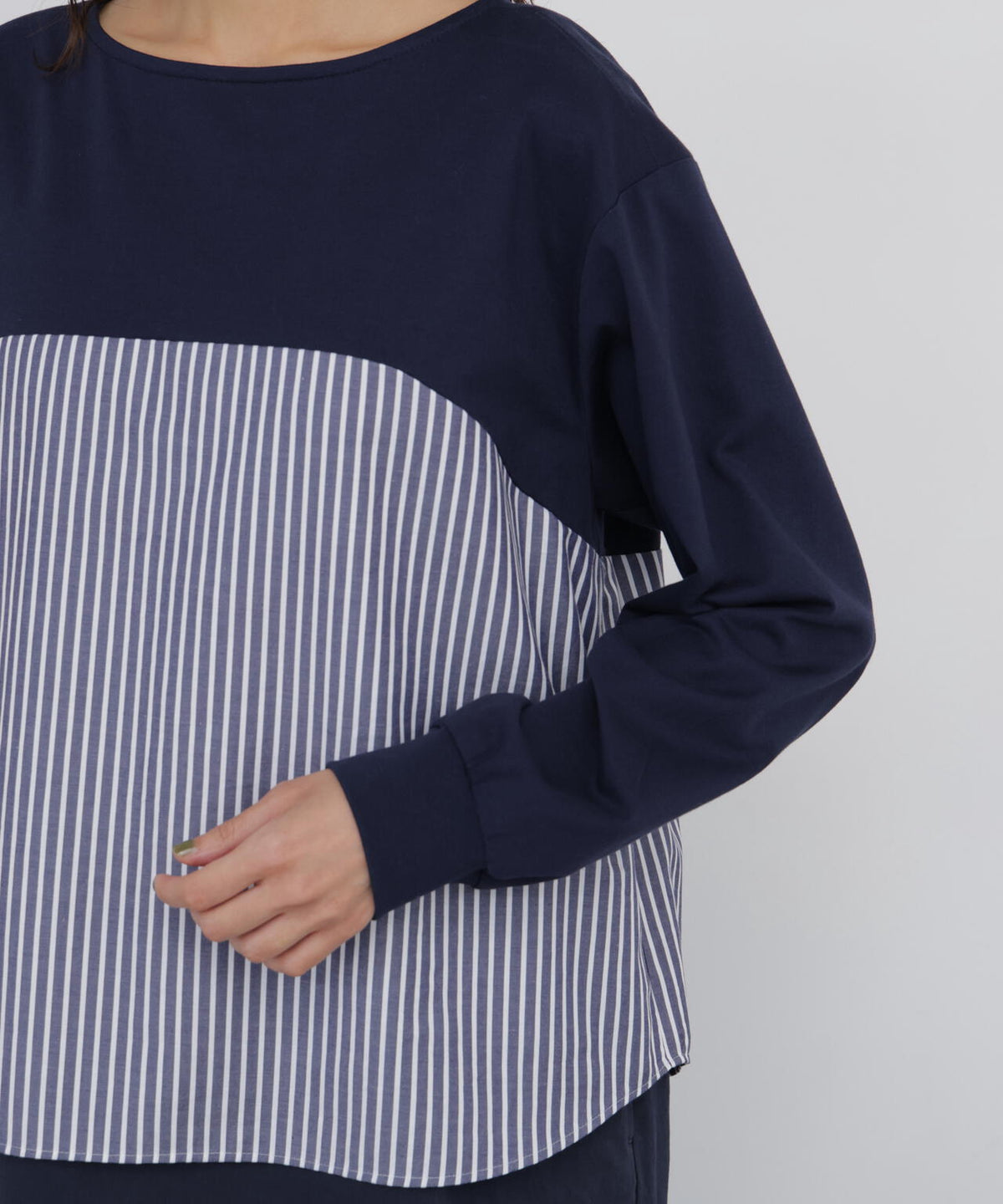 165cm/B:77cm/W:57cm/H:79cm 着用サイズ:M