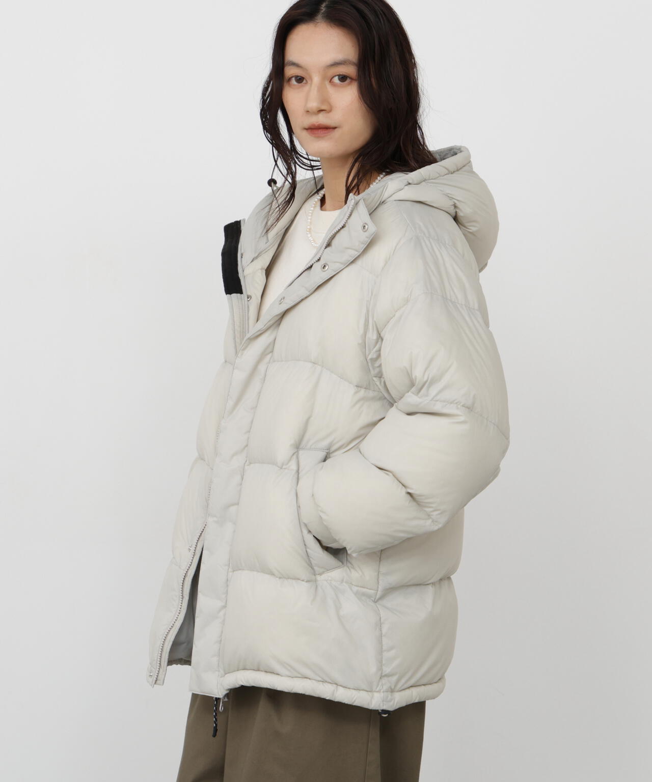 165cm/B:77cm/W:57cm/H:79cm 着用サイズ:M
