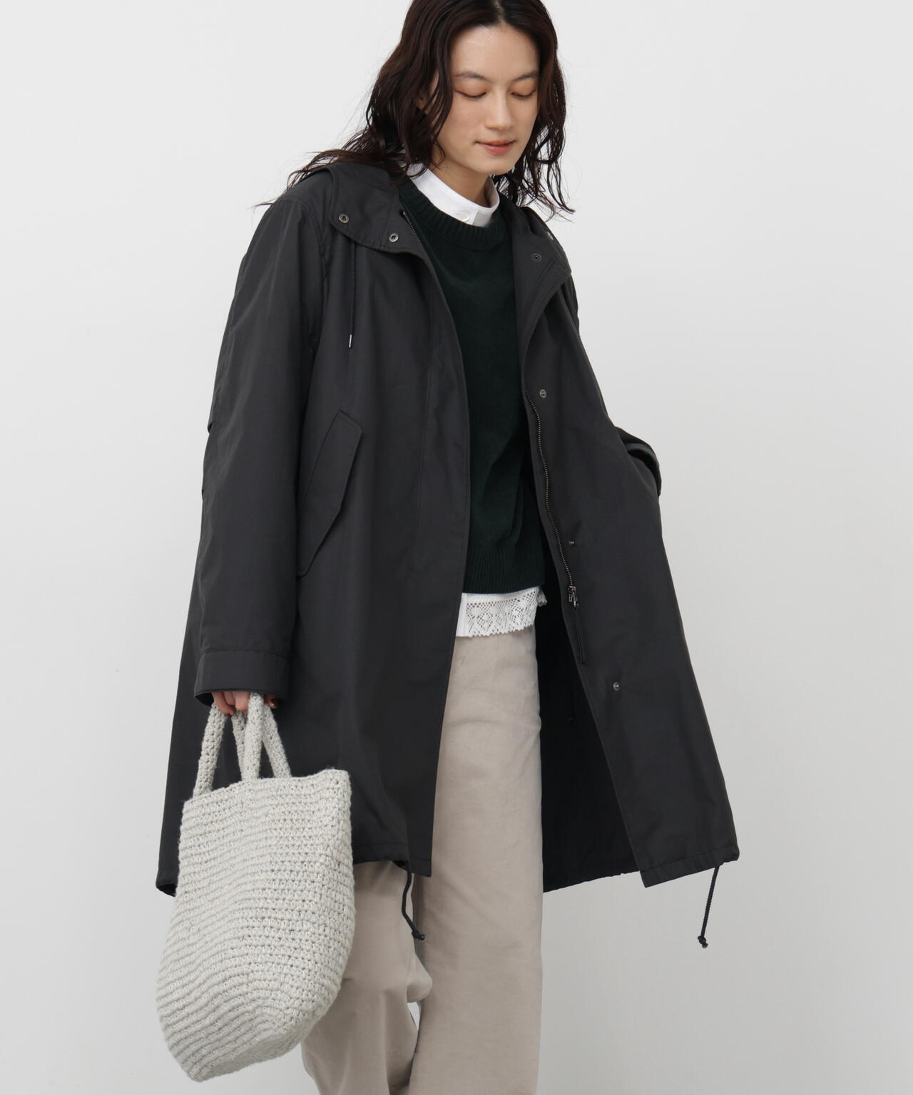 165cm/B:77cm/W:57cm/H:79cm 着用サイズ:M