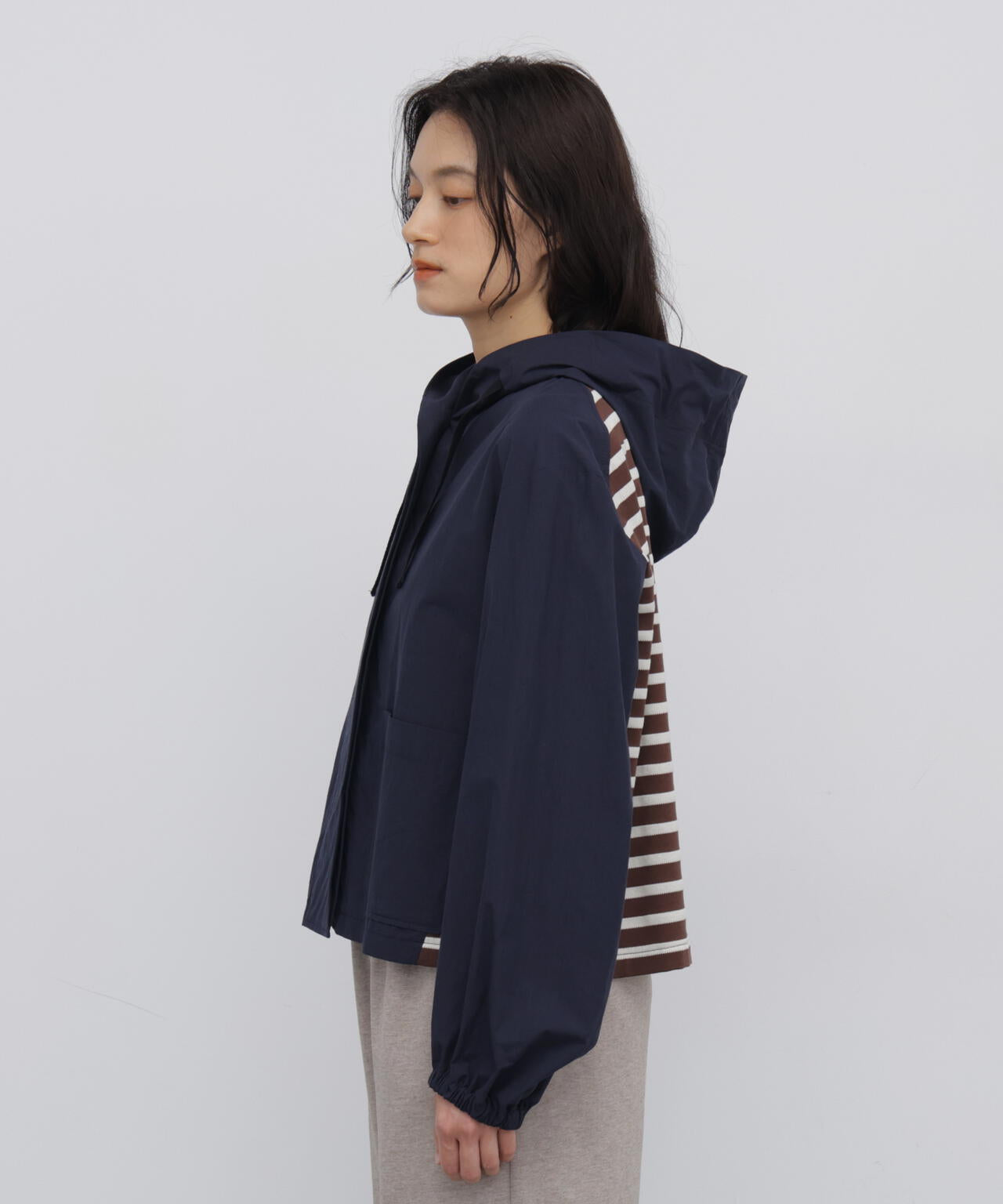 165cm/B:77cm/W:57cm/H:79cm 着用サイズ:M