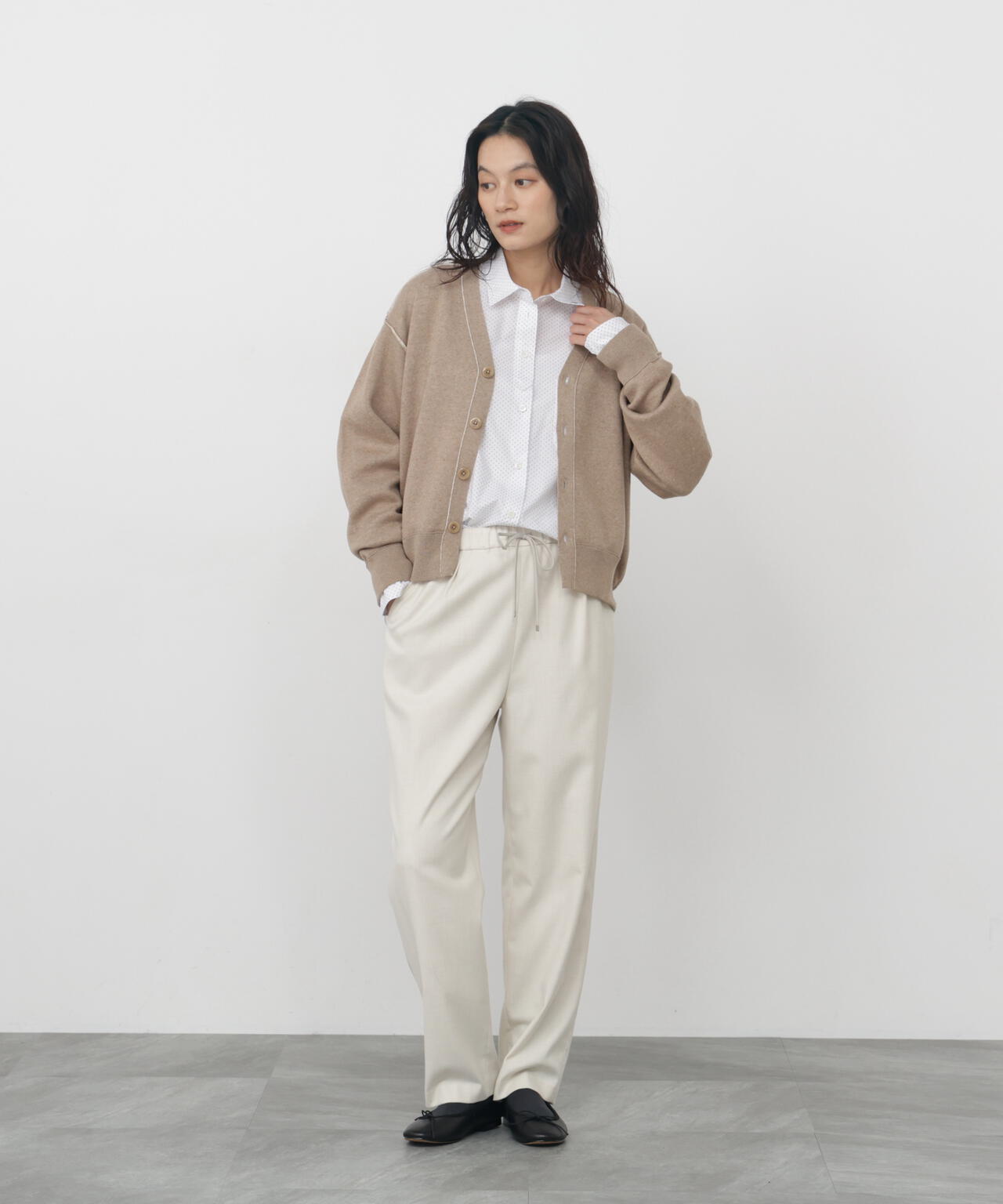 165cm/B:77cm/W:57cm/H:79cm 着用サイズ:M