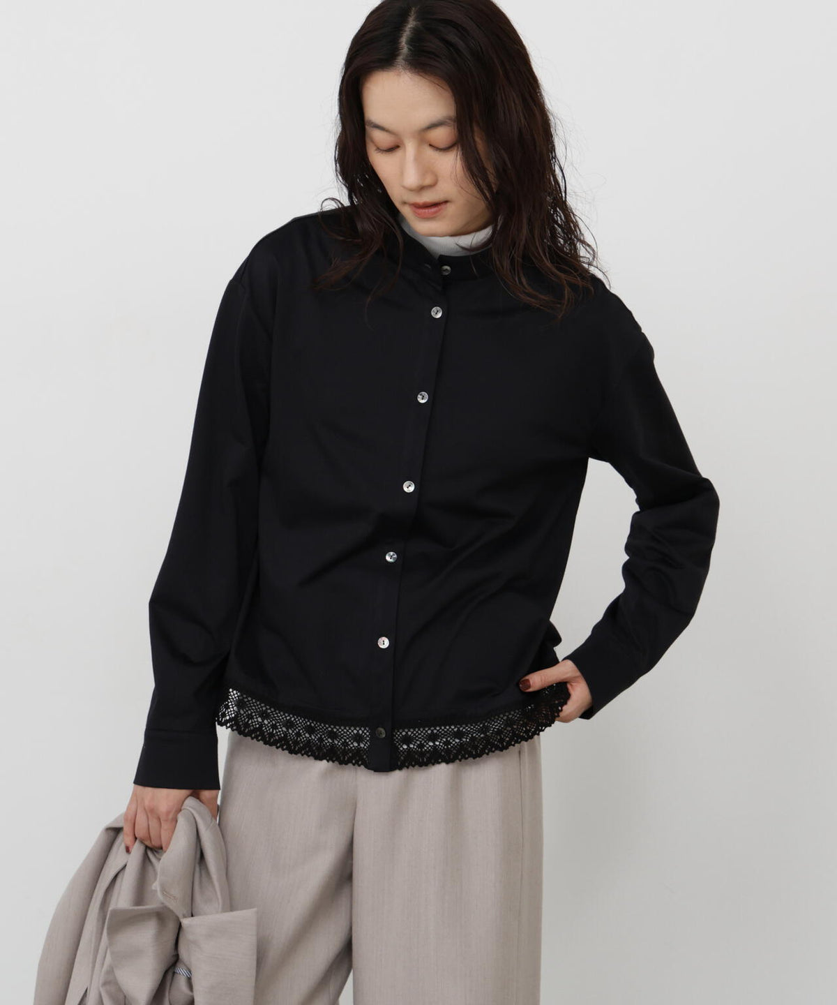 165cm/B:77cm/W:57cm/H:79cm 着用サイズ:M