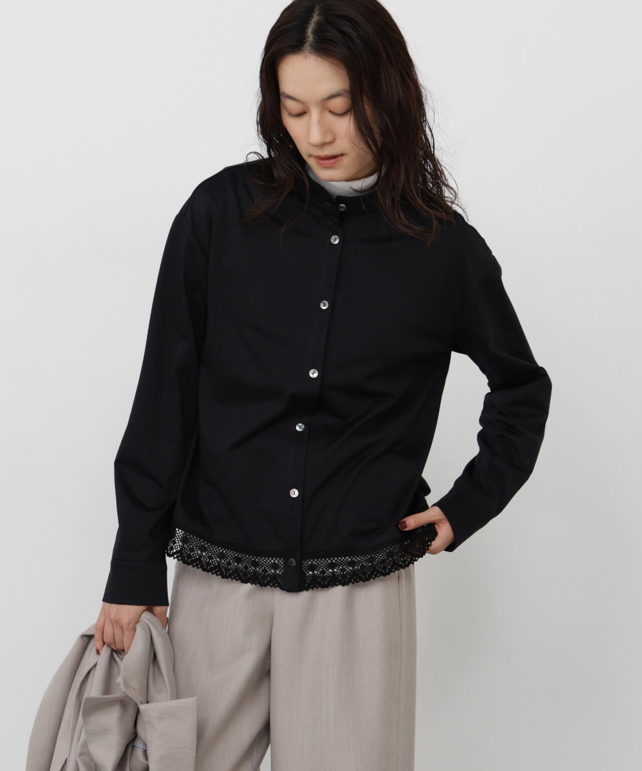 165cm/B:77cm/W:57cm/H:79cm 着用サイズ:M