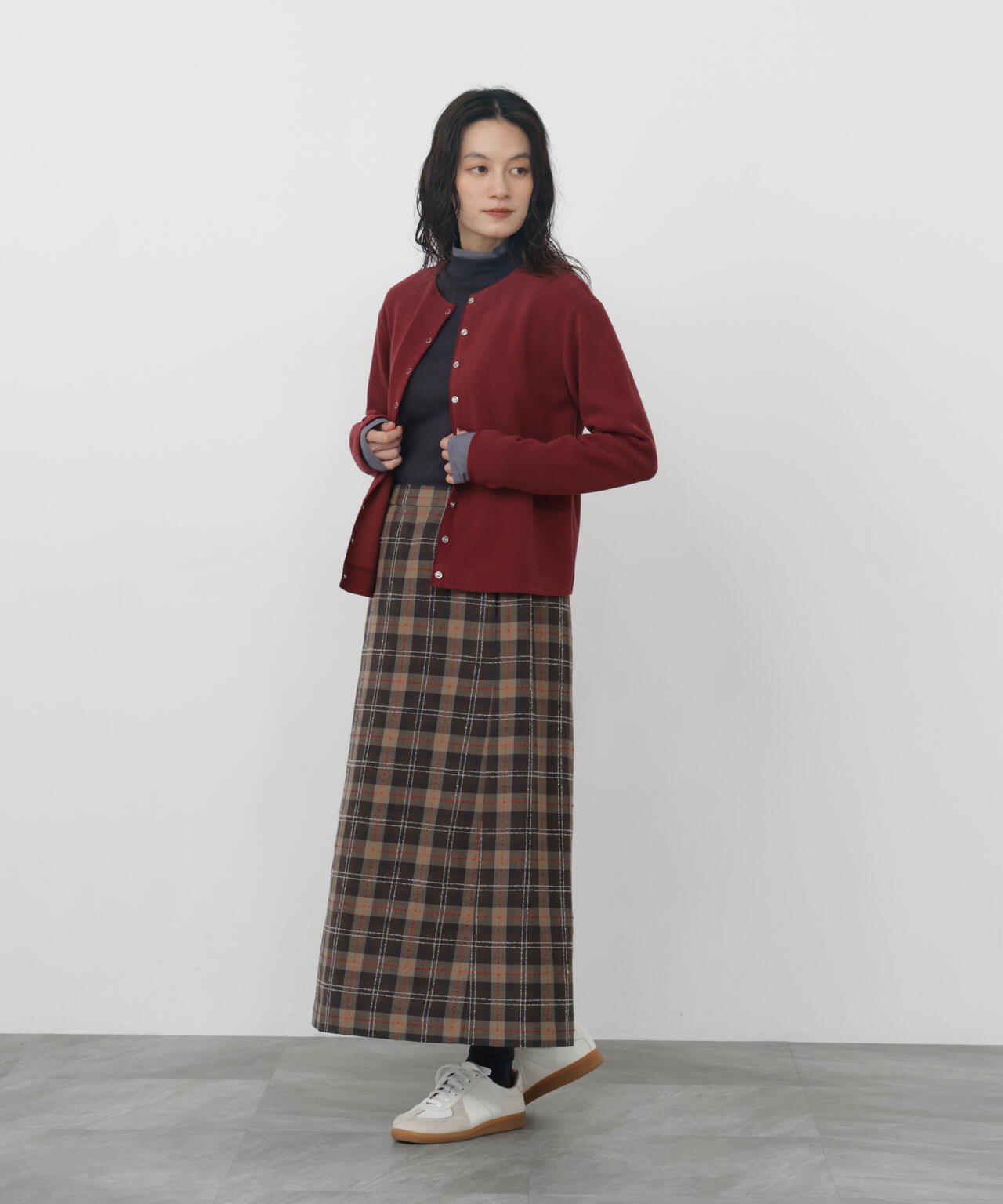 165cm/B:77cm/W:57cm/H:79cm 着用サイズ:M