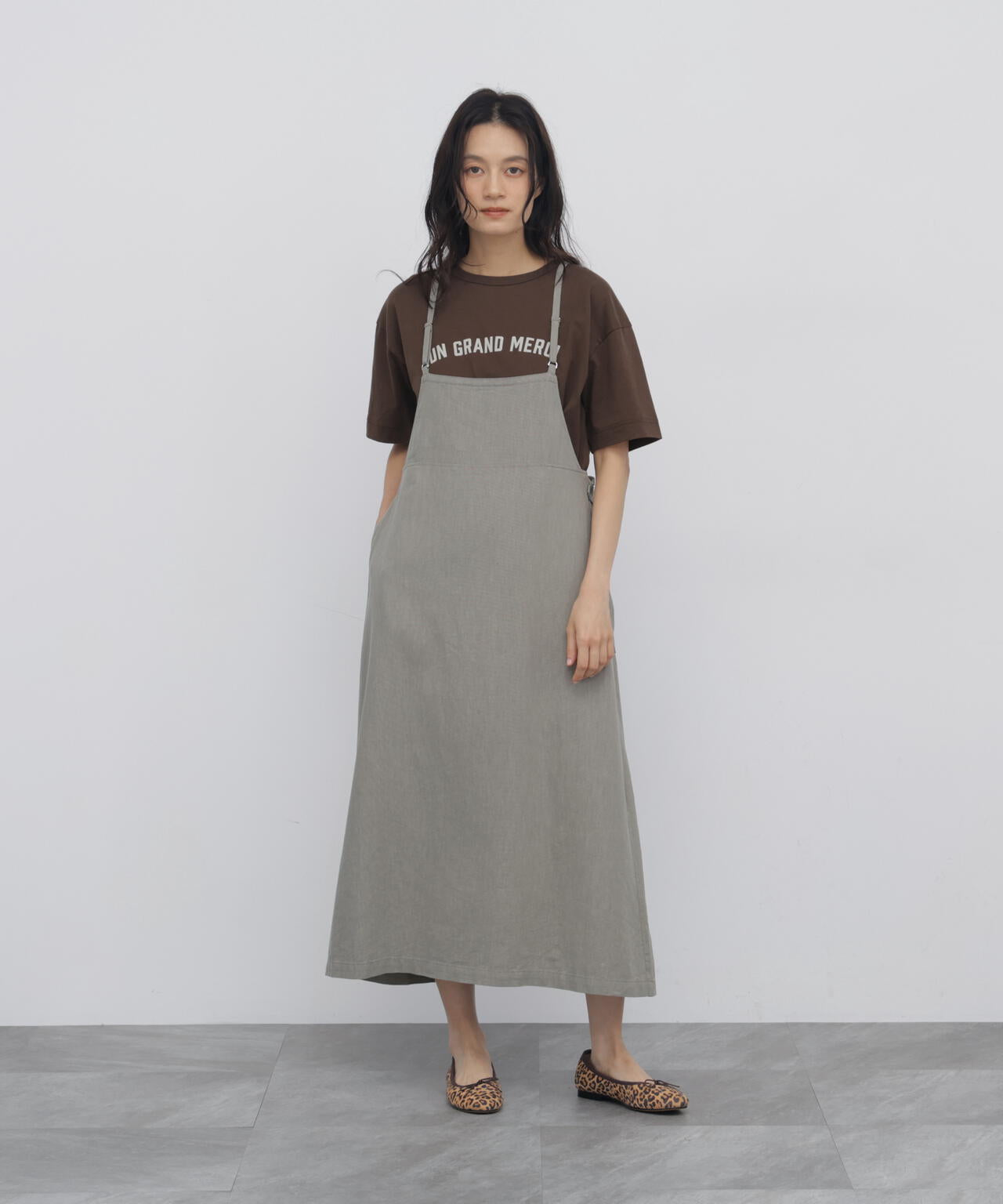 フロッキープリントクルーネックTシャツ